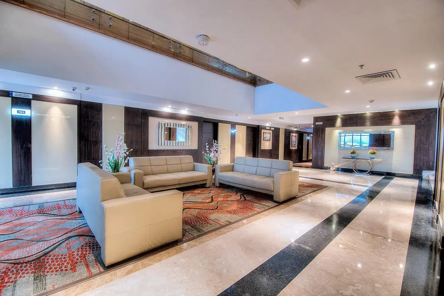 Lobby or reception in Best Western Summerlea Lobby or reception in Best Western Summerlea