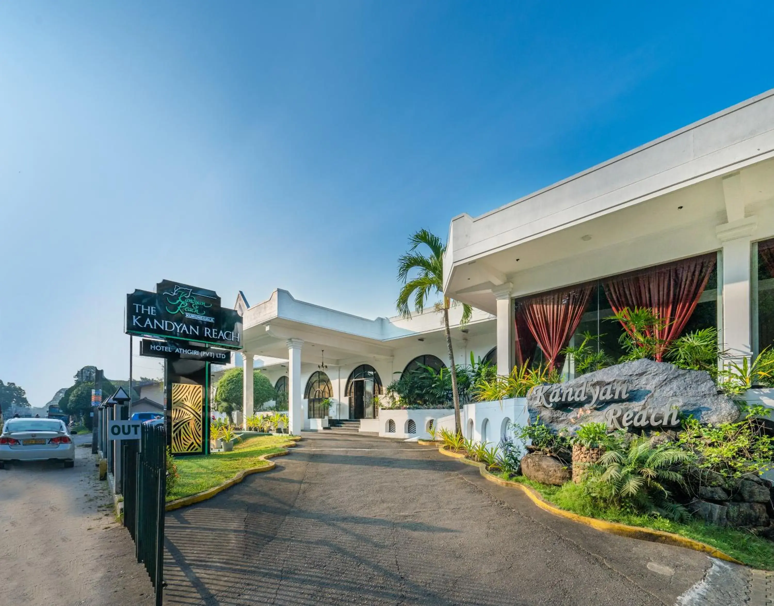 Property building in Kandyan Reach Hotel Property building in Kandyan Reach Hotel