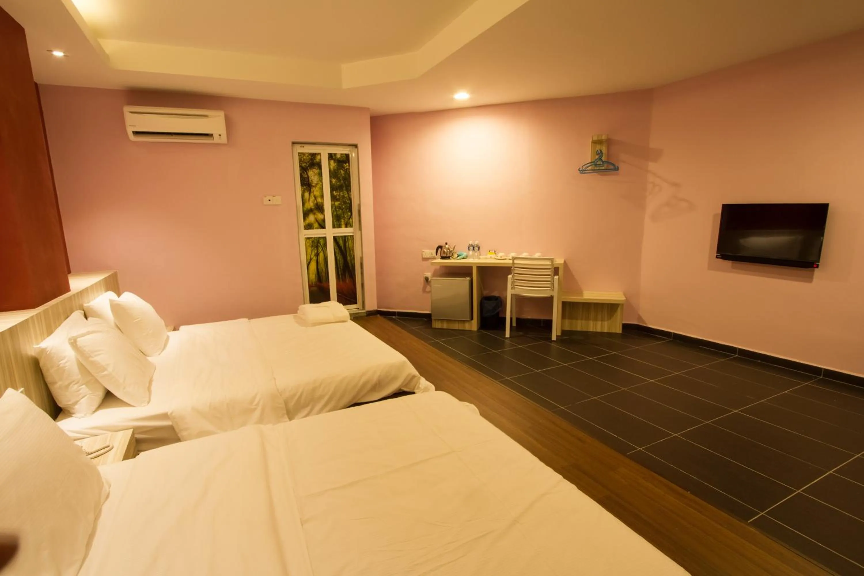 Bedroom, Bed in JS Hotel