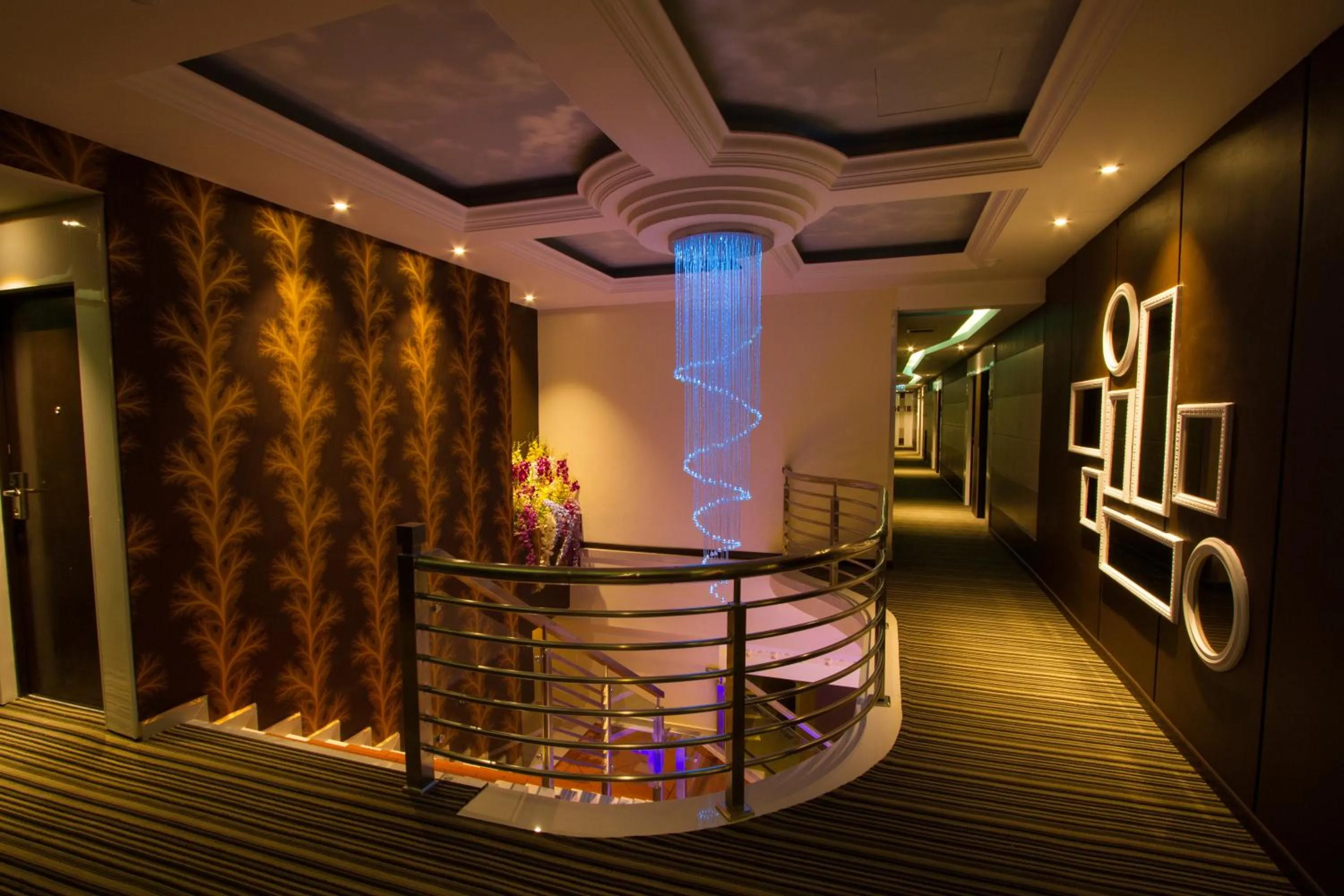 Area and facilities in JS Hotel