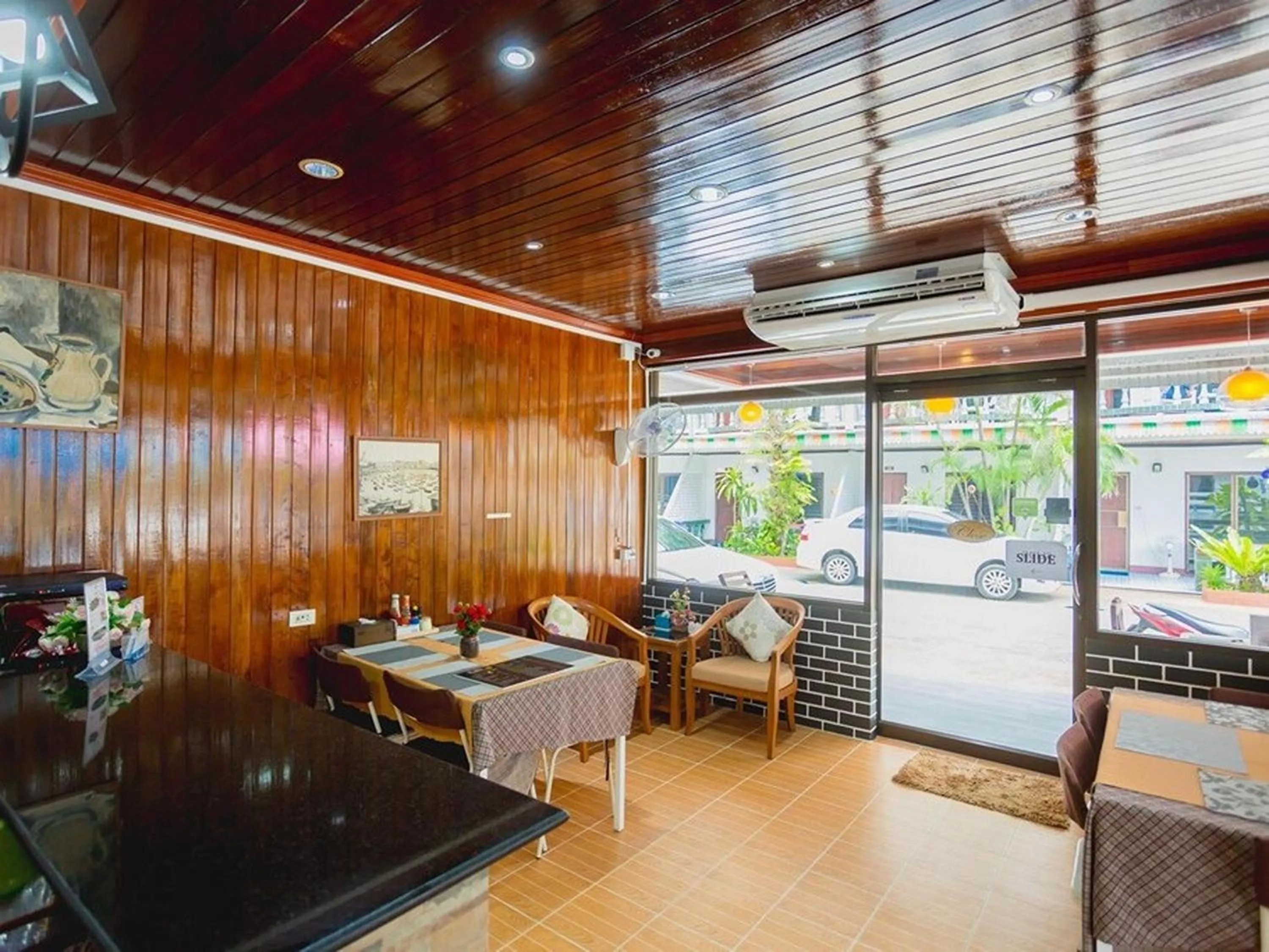 Lobby or reception in Rabbit Mansion Patong Hotel