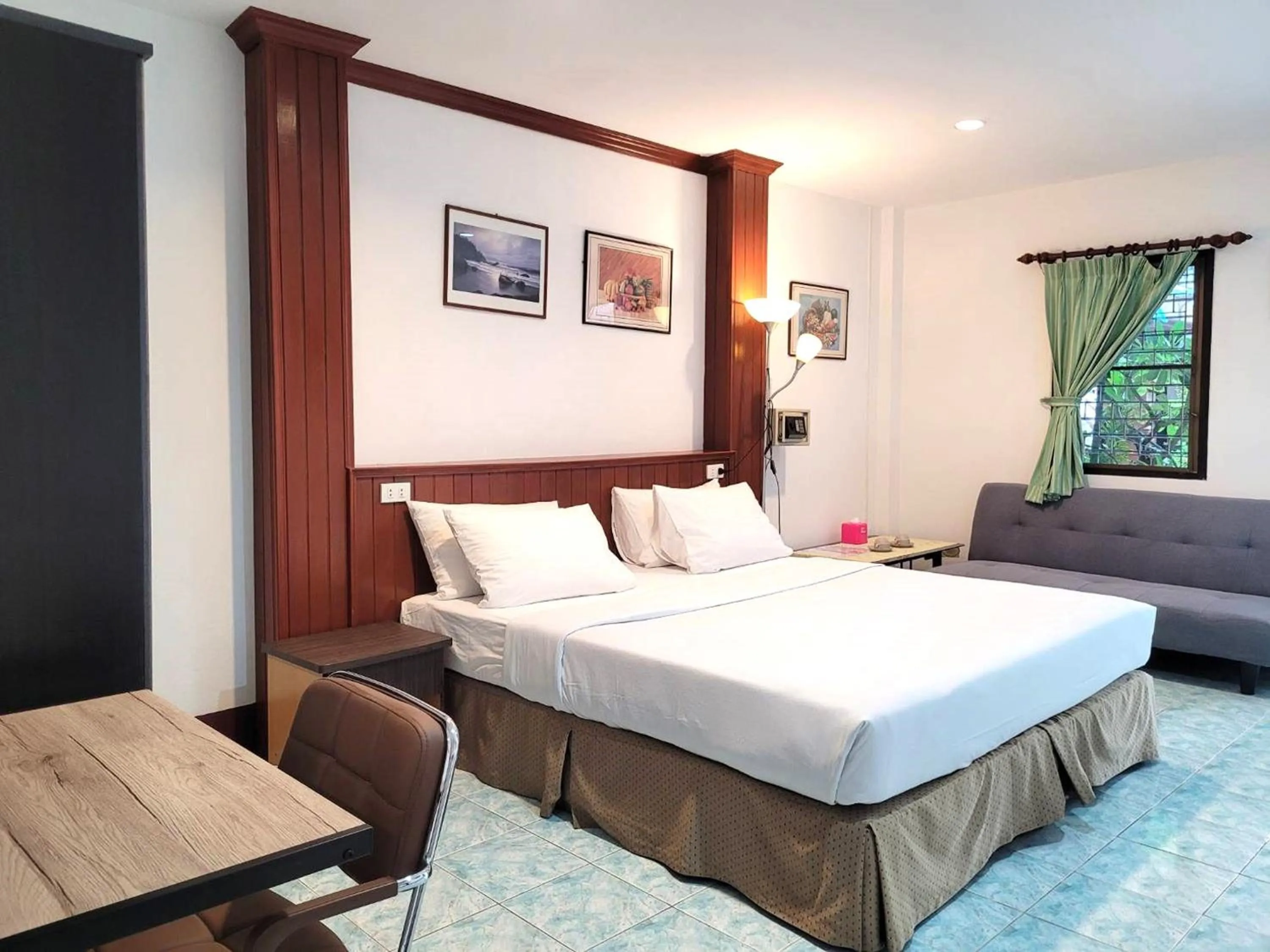 Bedroom, Bed in Rabbit Mansion Patong Hotel