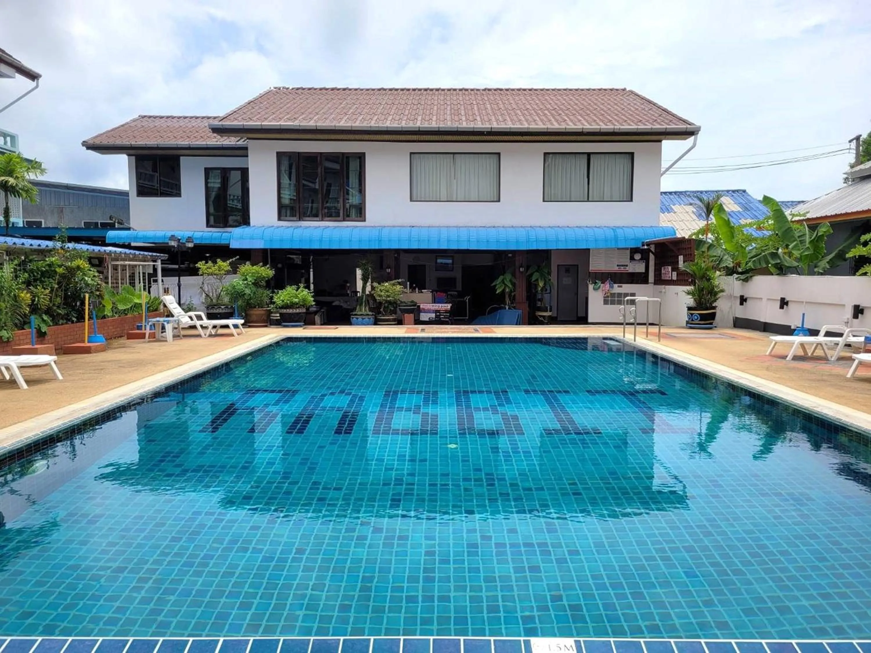 Swimming pool in Rabbit Mansion Patong Hotel