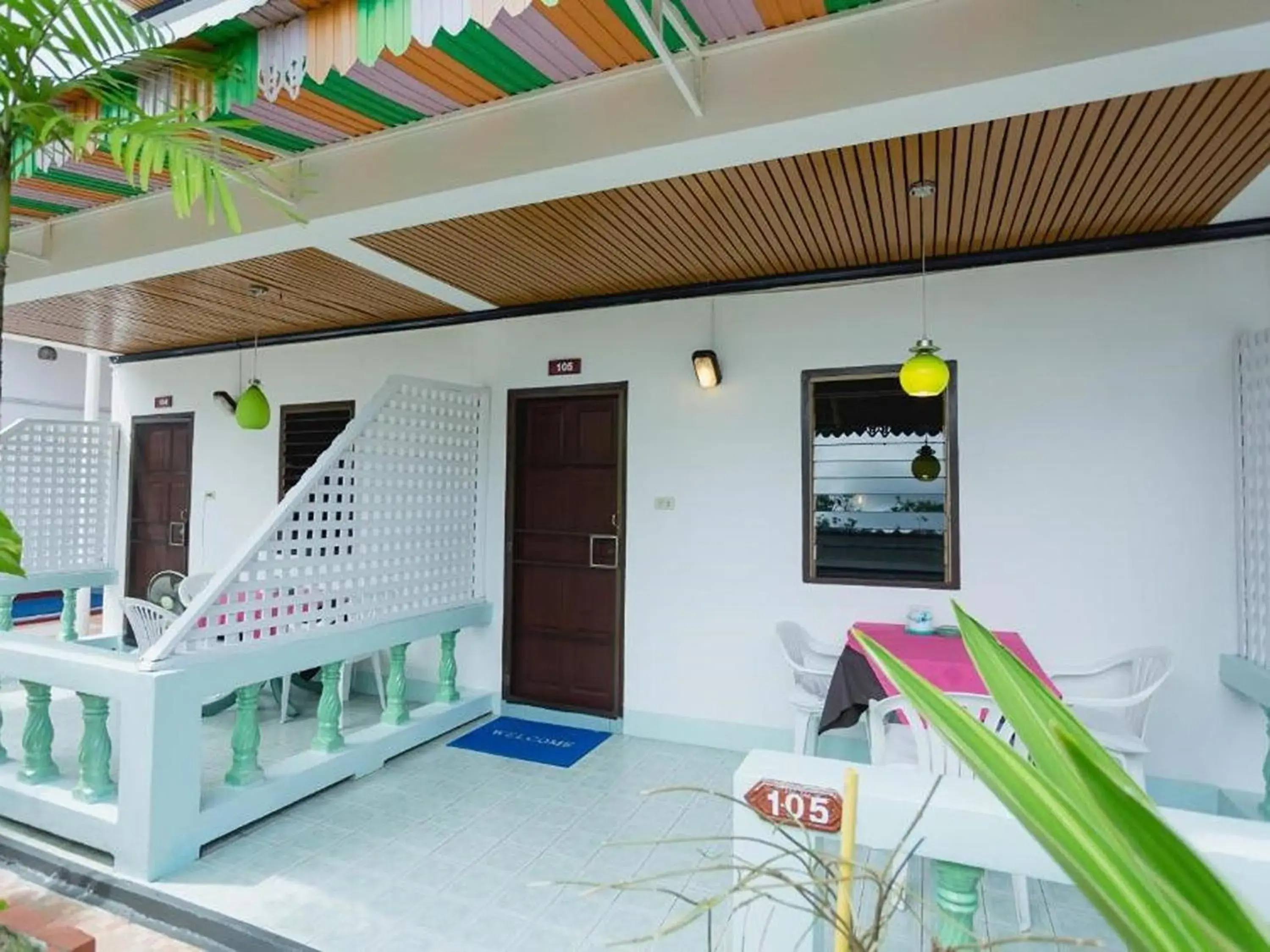 Property building in Rabbit Mansion Patong Hotel Property building in Rabbit Mansion Patong Hotel