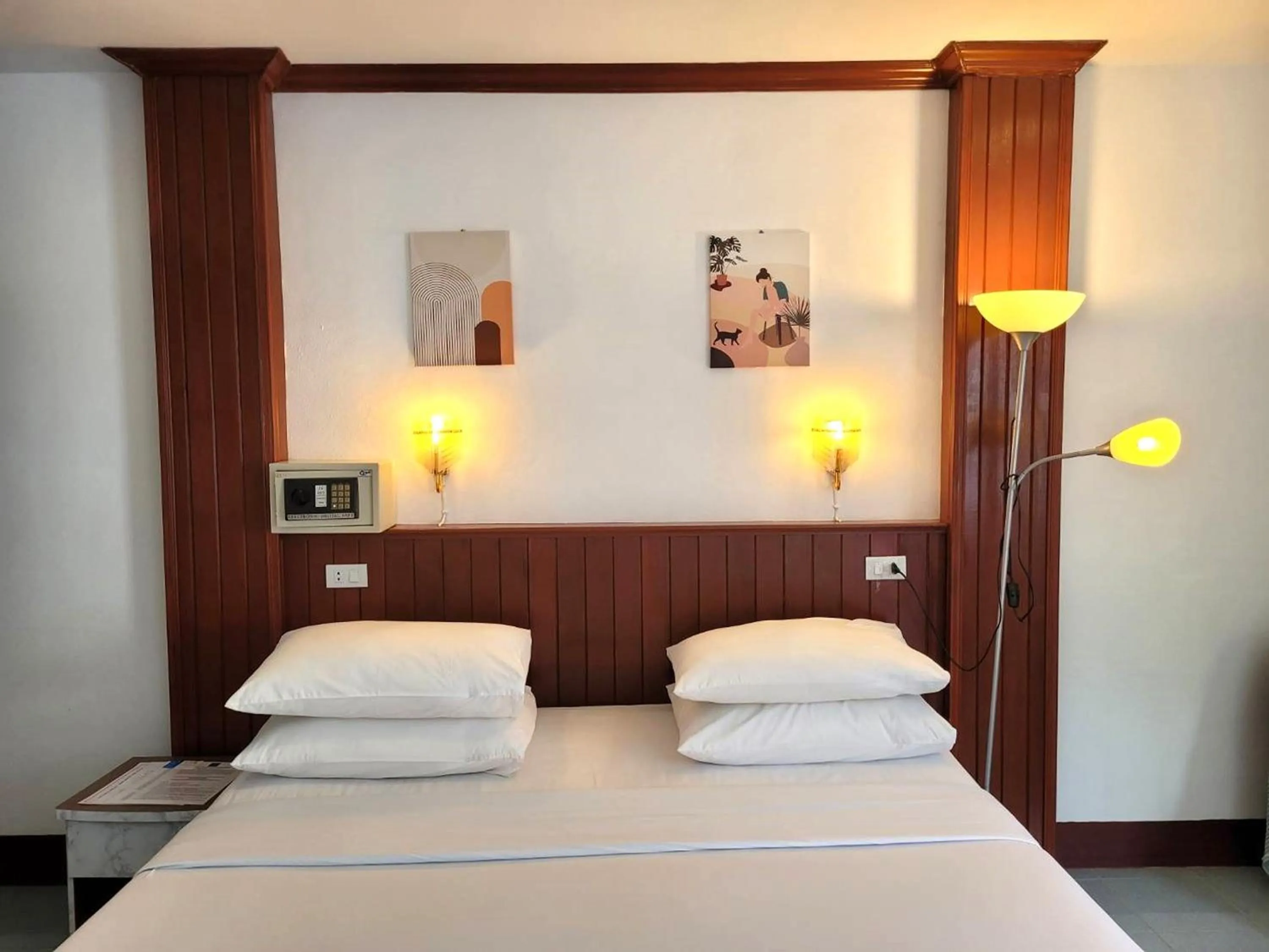 Bed in Rabbit Mansion Patong Hotel