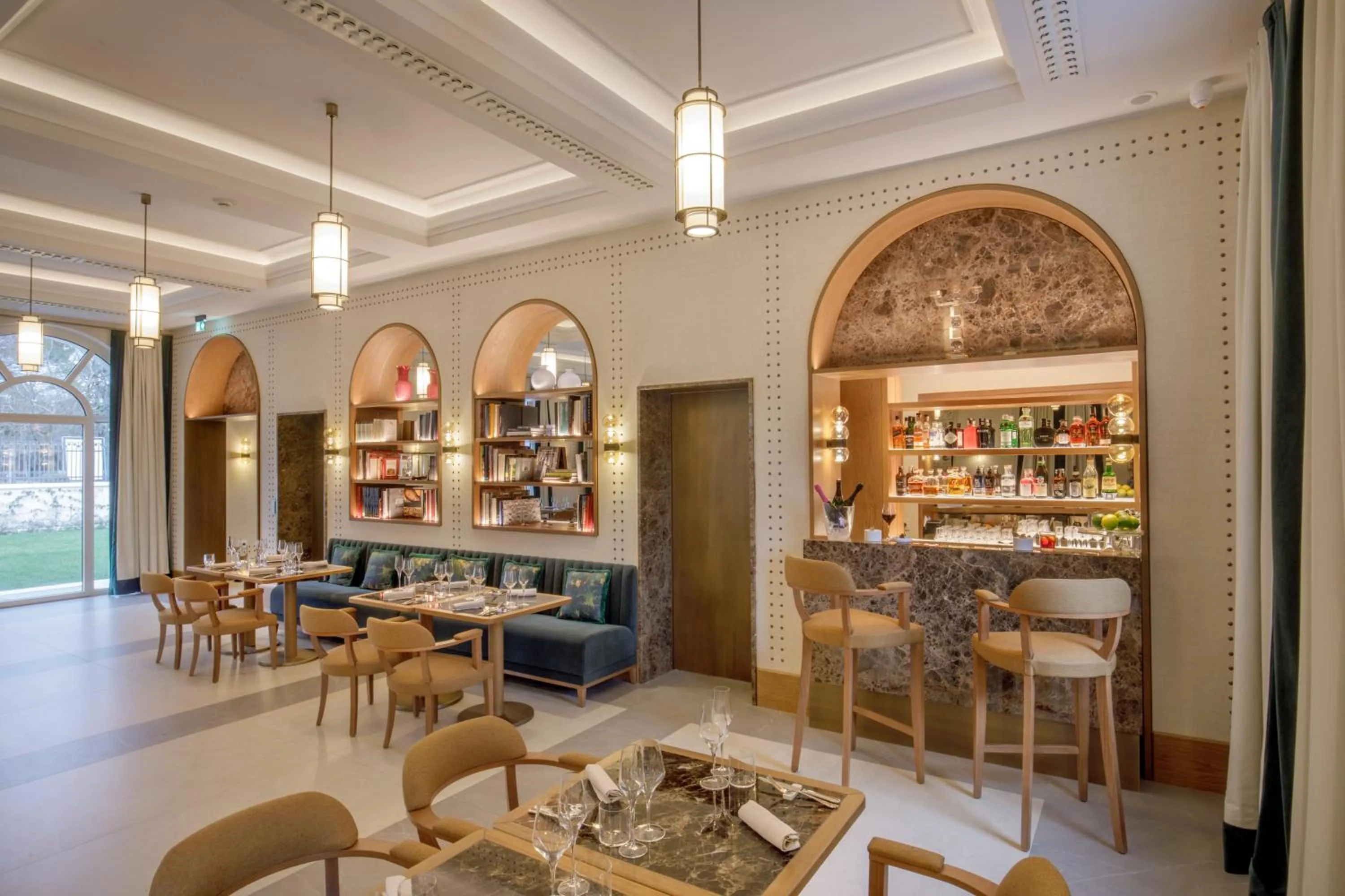 Restaurant/places to eat in Villa Miliani