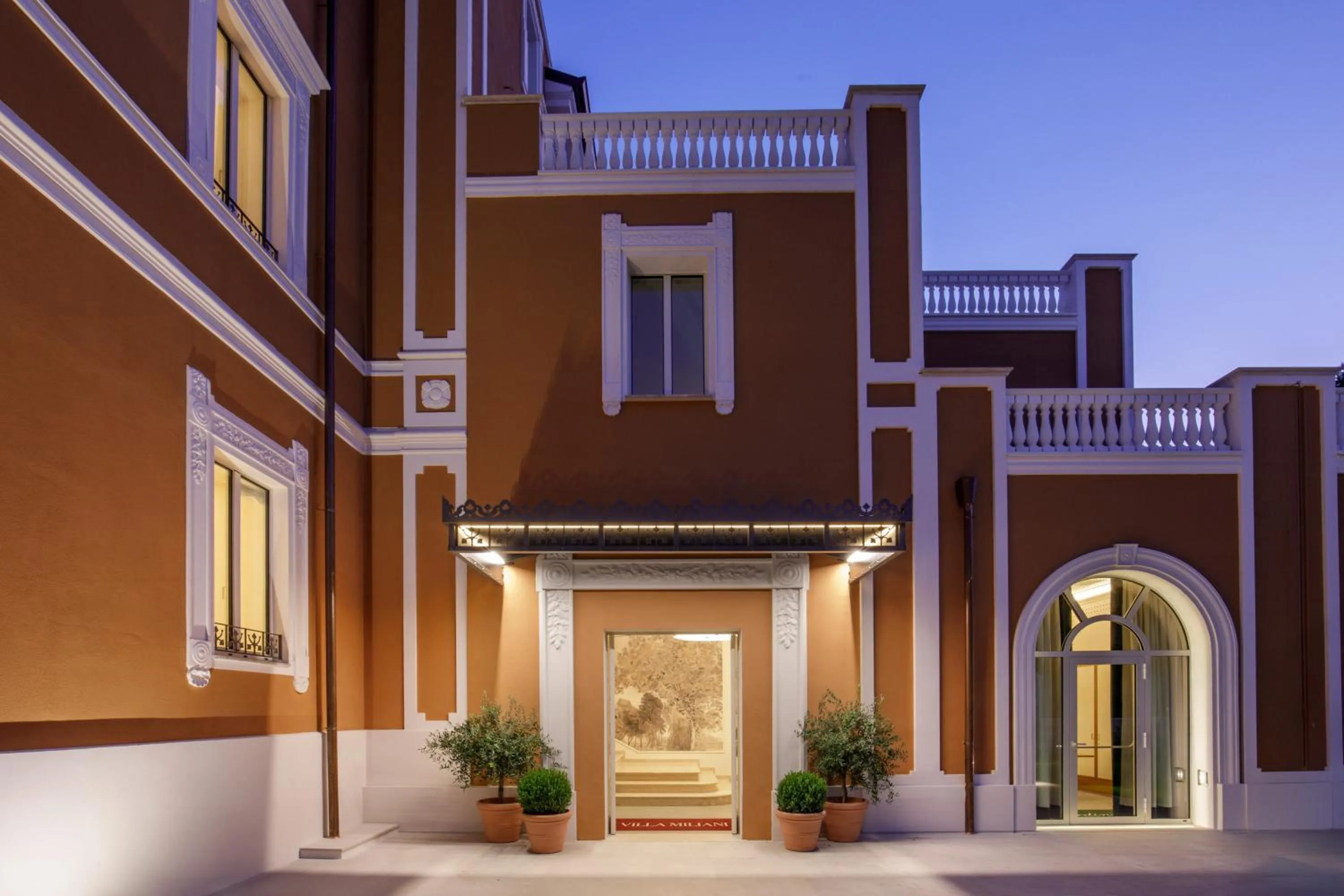 Facade/entrance in Villa Miliani