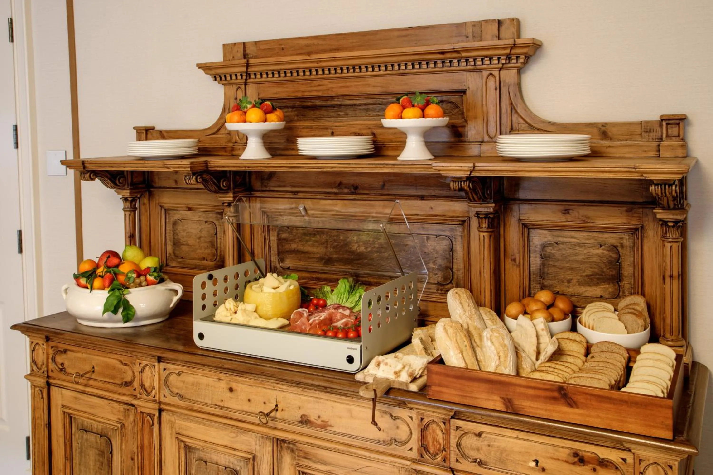 Restaurant/places to eat in Villa Miliani