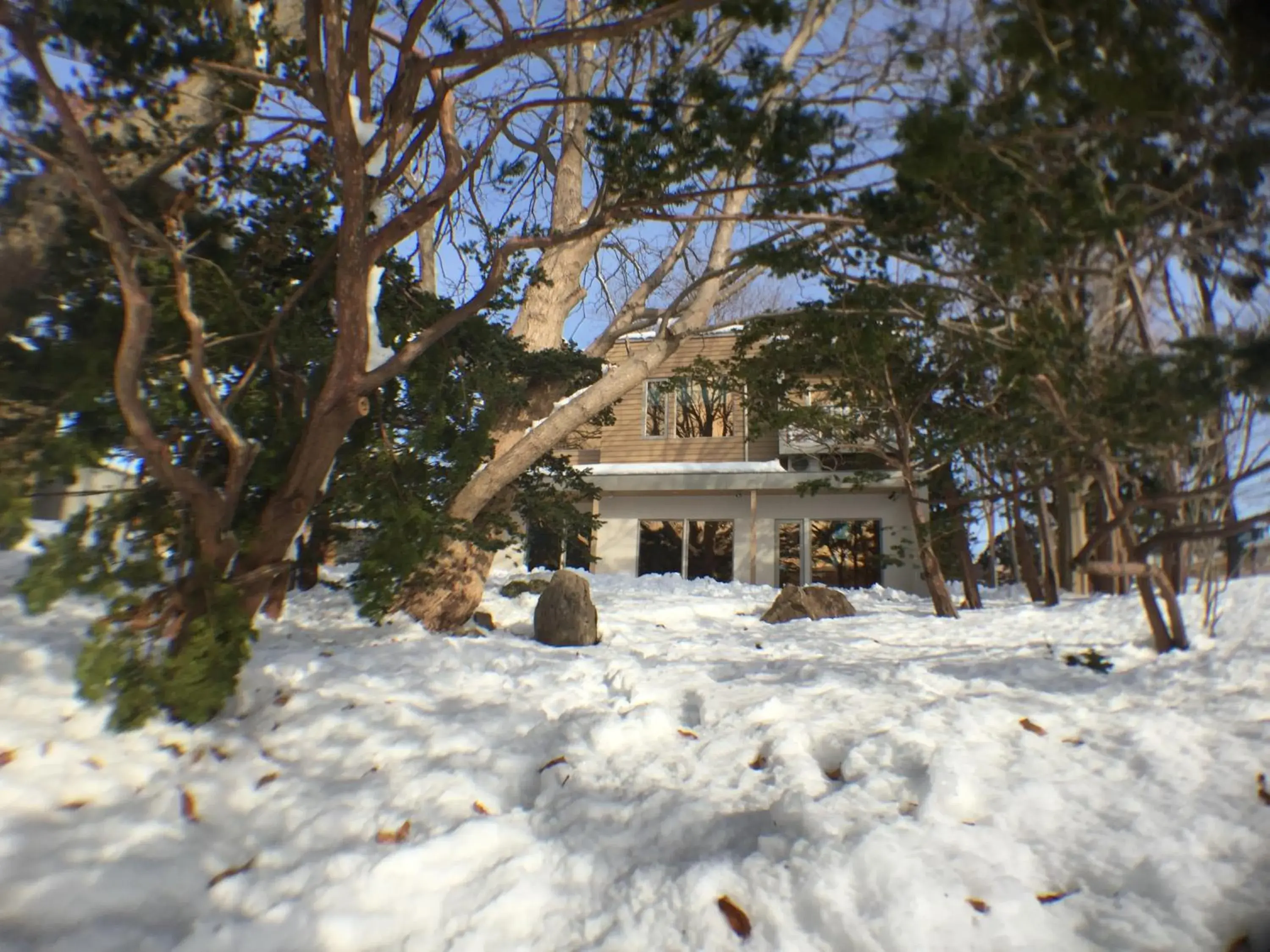 Facade/entrance in La Cachette Facade/entrance in La Cachette