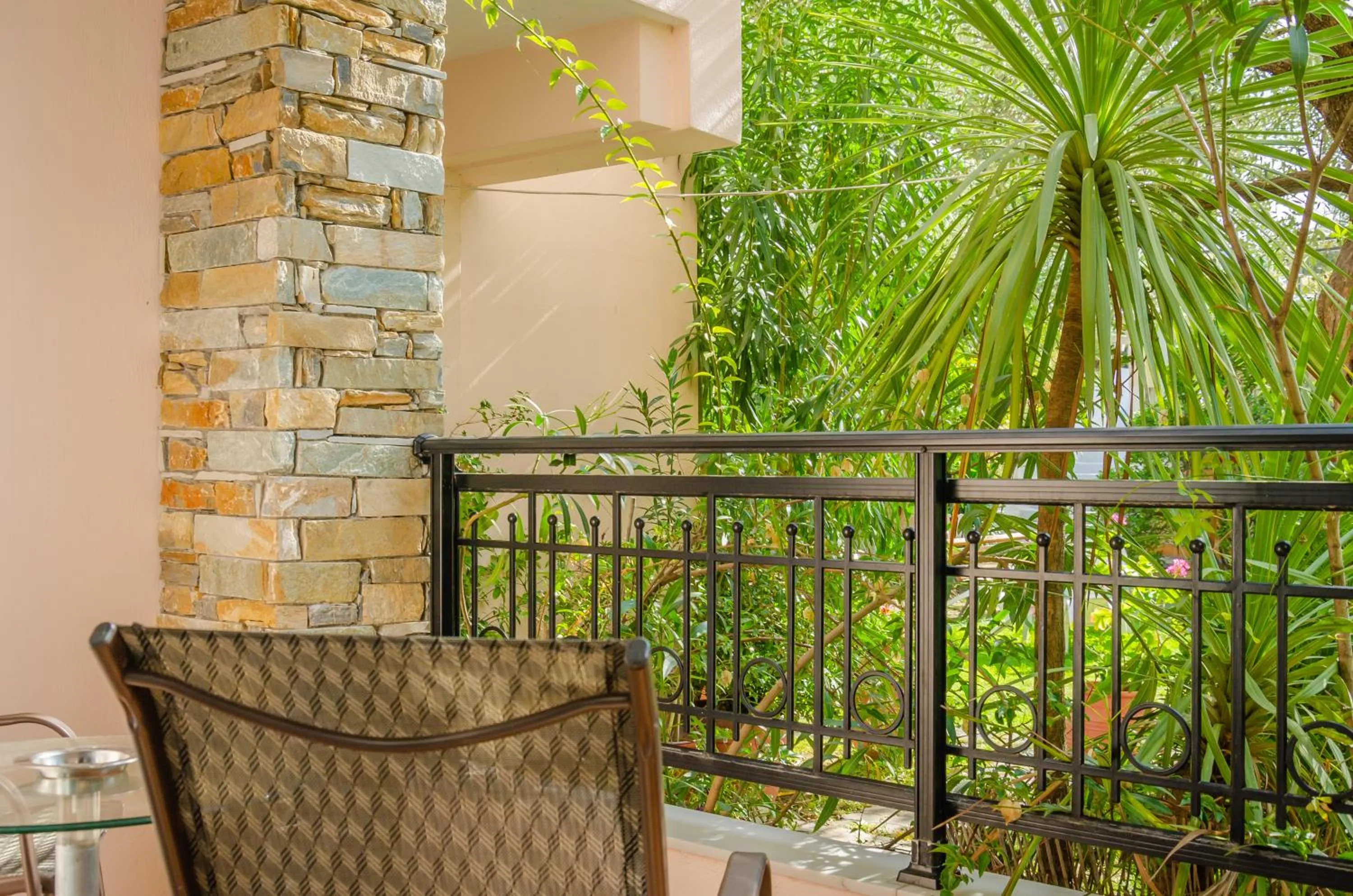 Balcony/Terrace in Villa Eden