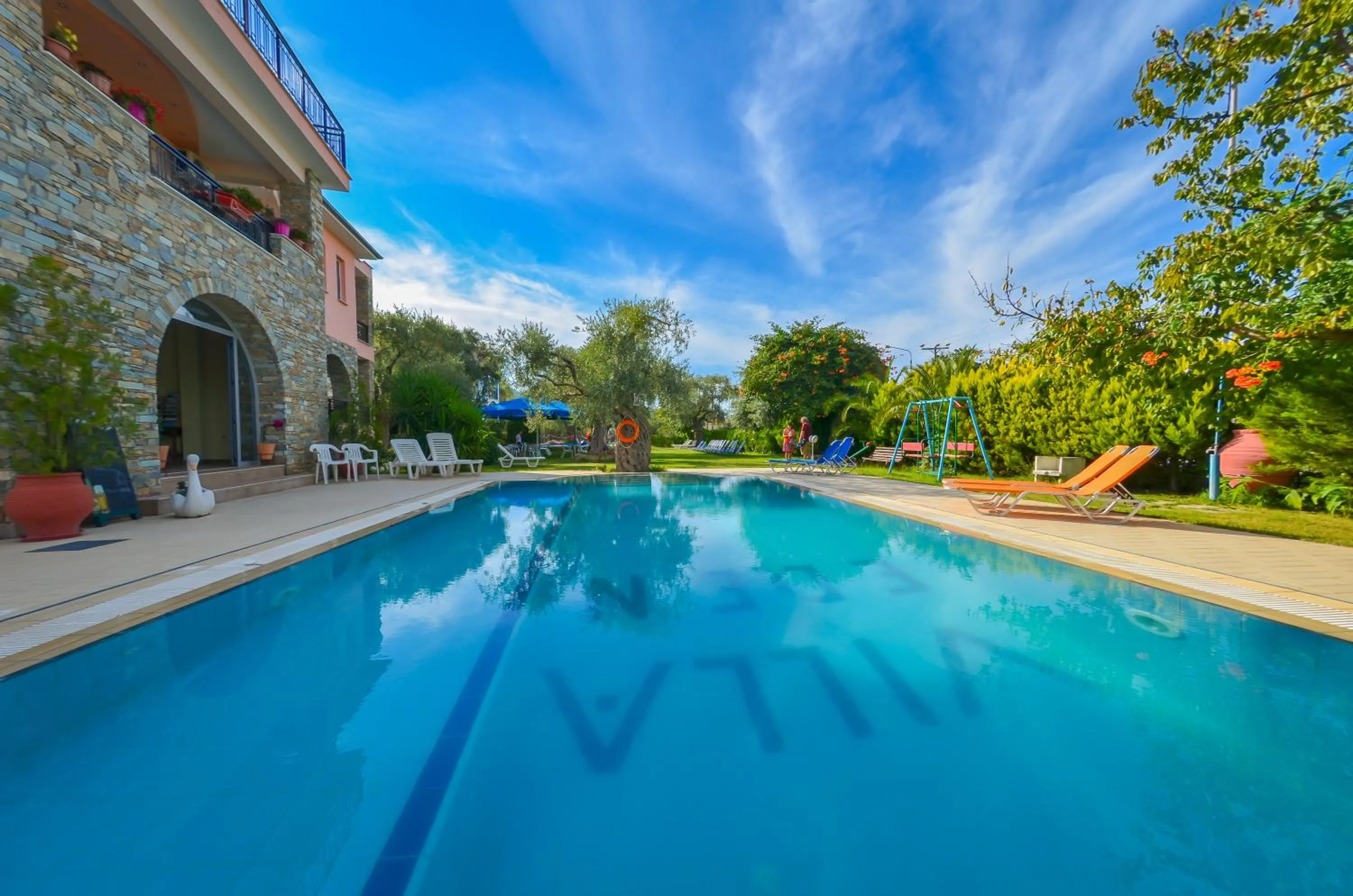 Property building in Villa Eden