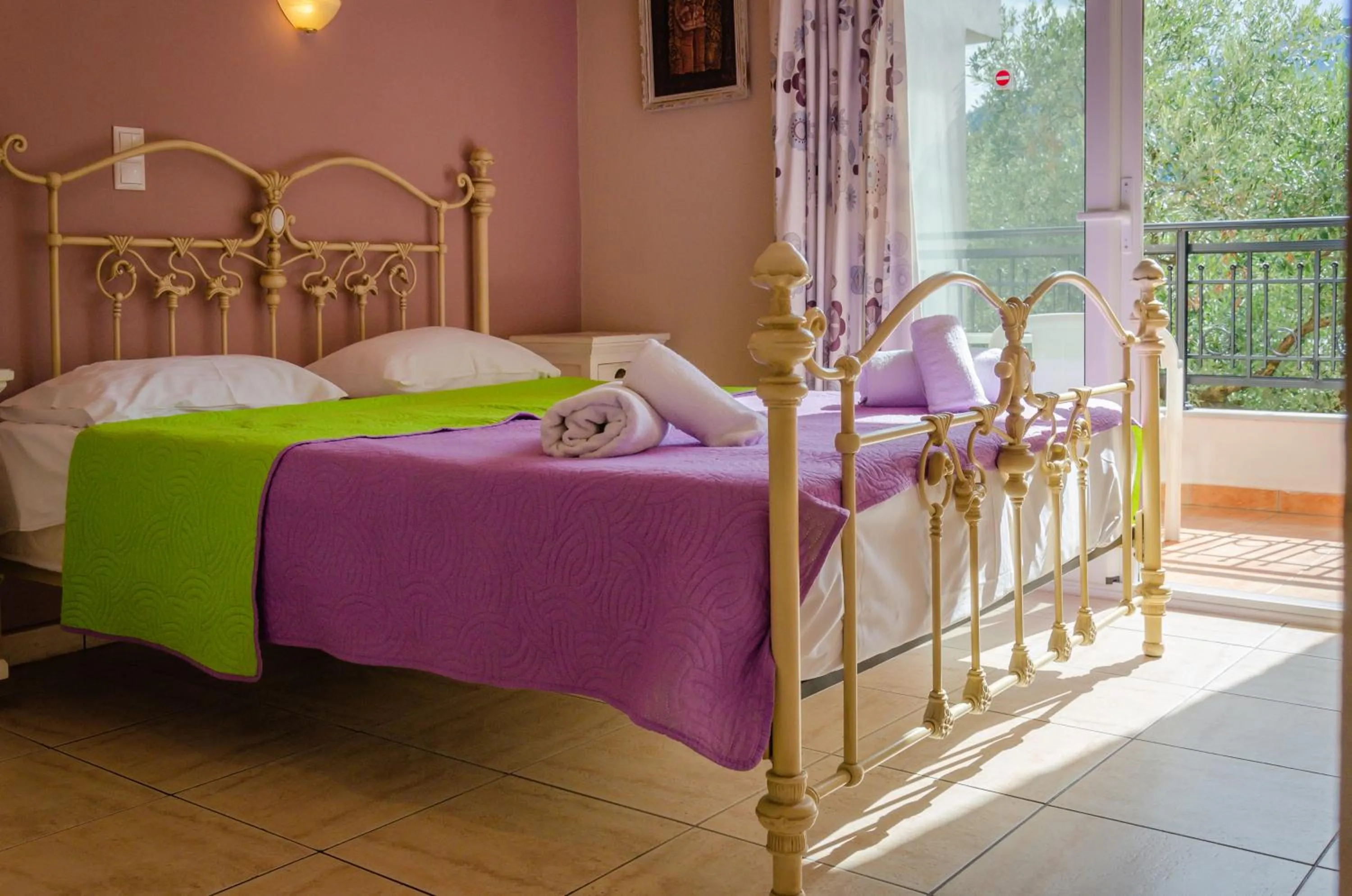 Photo of the whole room, Bed in Villa Eden