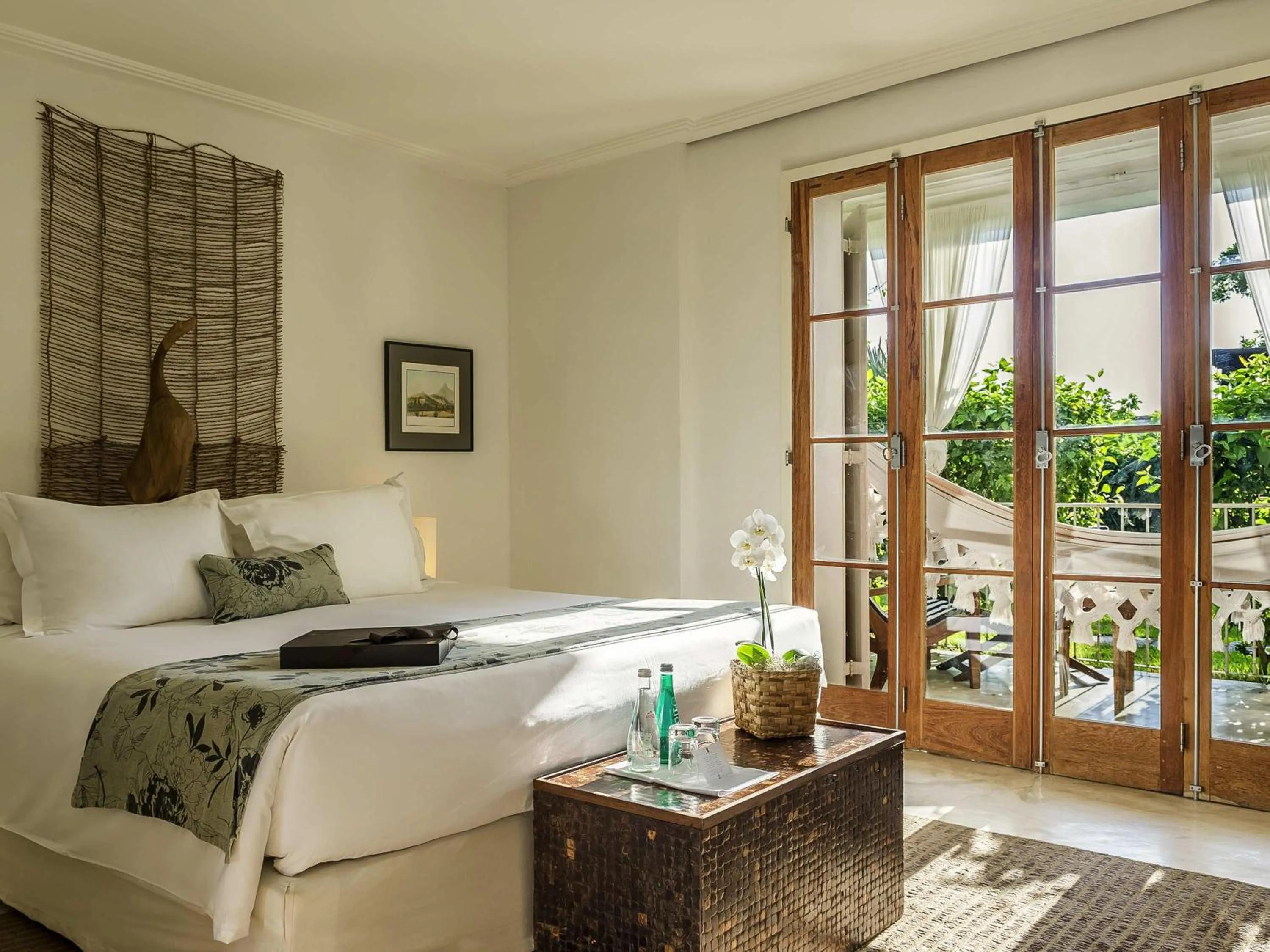 Bedroom, Bed in Santa Teresa Hotel Rio de Janeiro - MGallery Collection