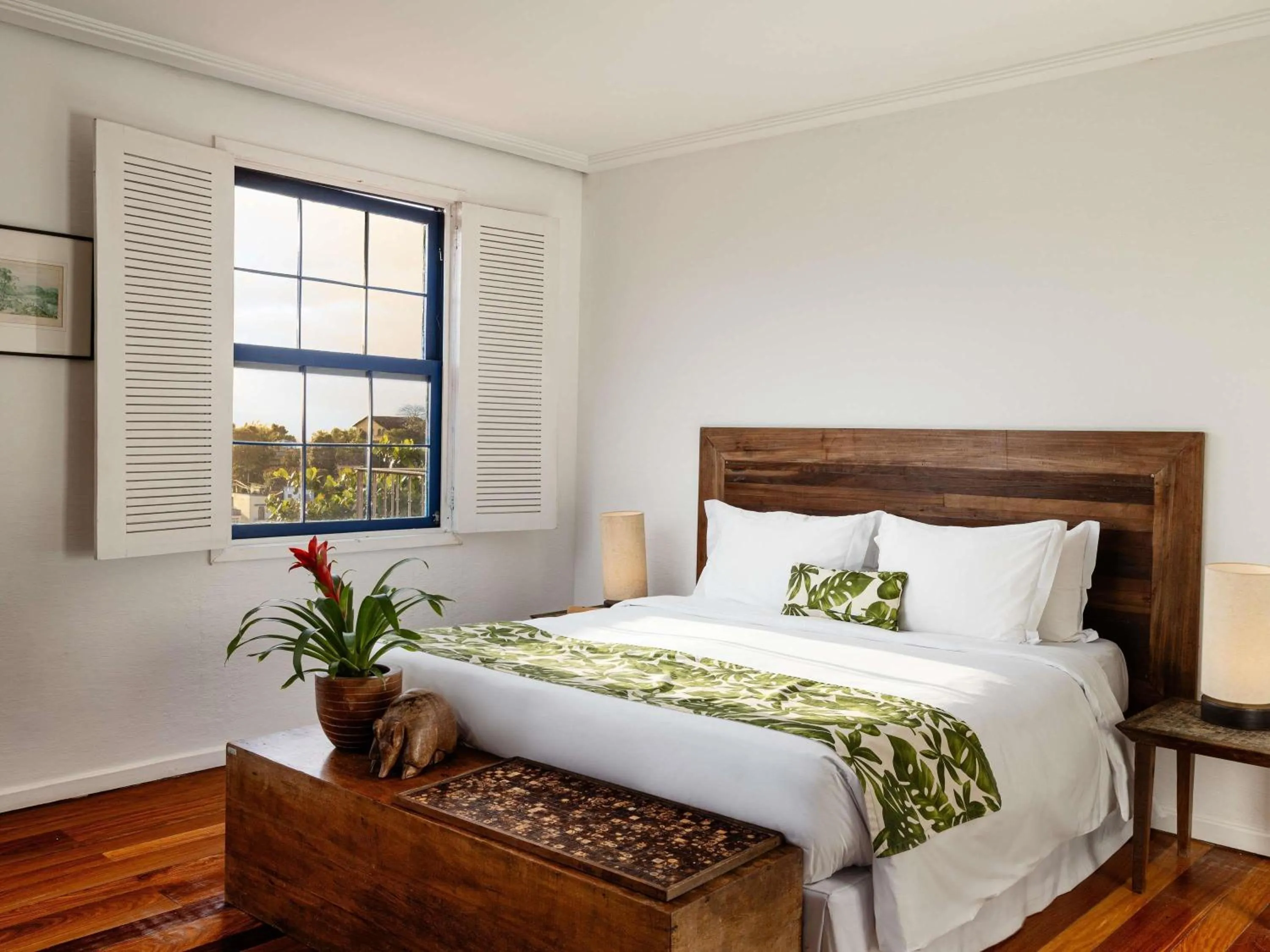 Bedroom, Bed in Santa Teresa Hotel Rio de Janeiro - MGallery Collection