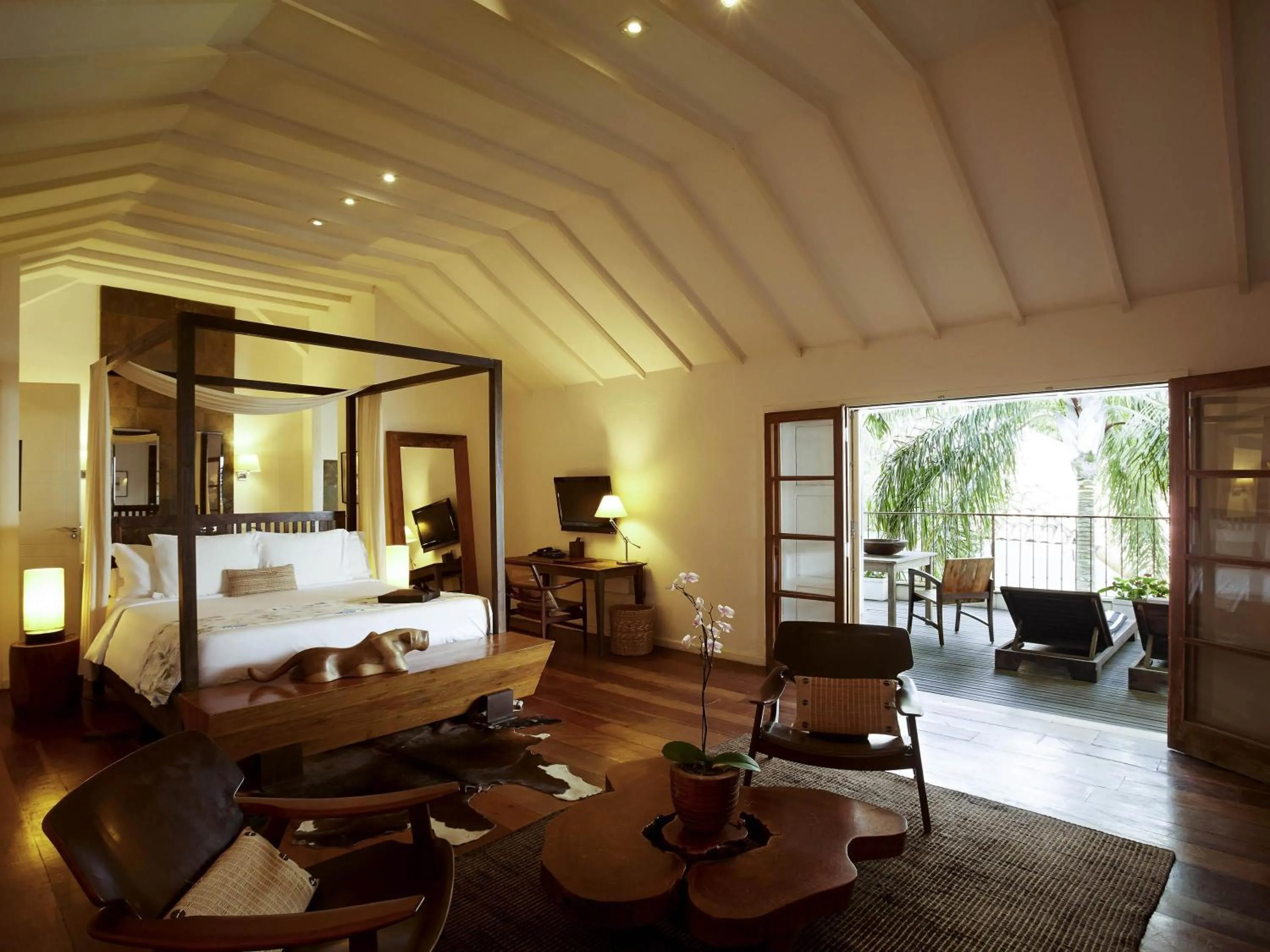 Photo of the whole room in Santa Teresa Hotel Rio de Janeiro - MGallery Collection