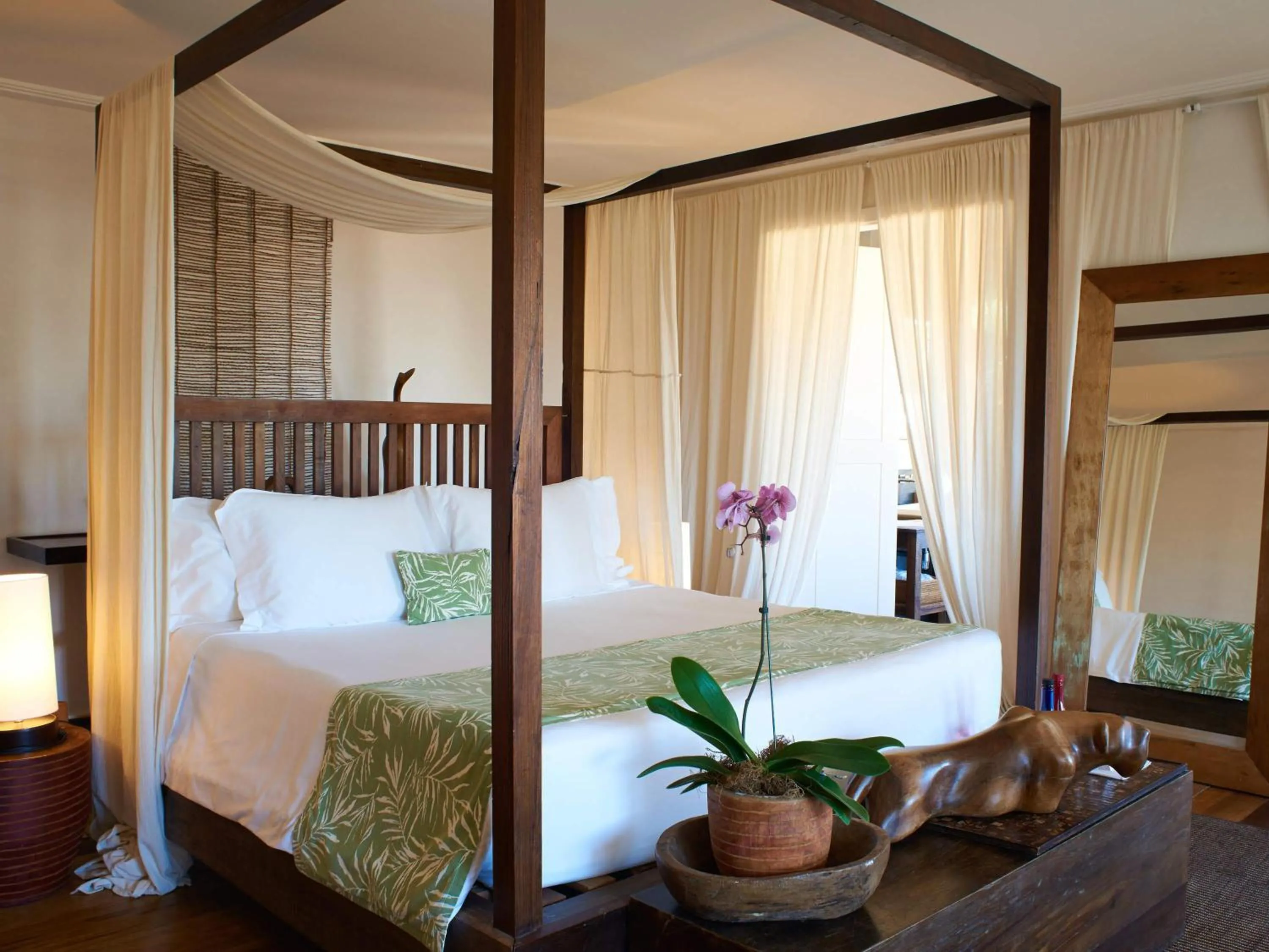 Bedroom, Bed in Santa Teresa Hotel Rio de Janeiro - MGallery Collection