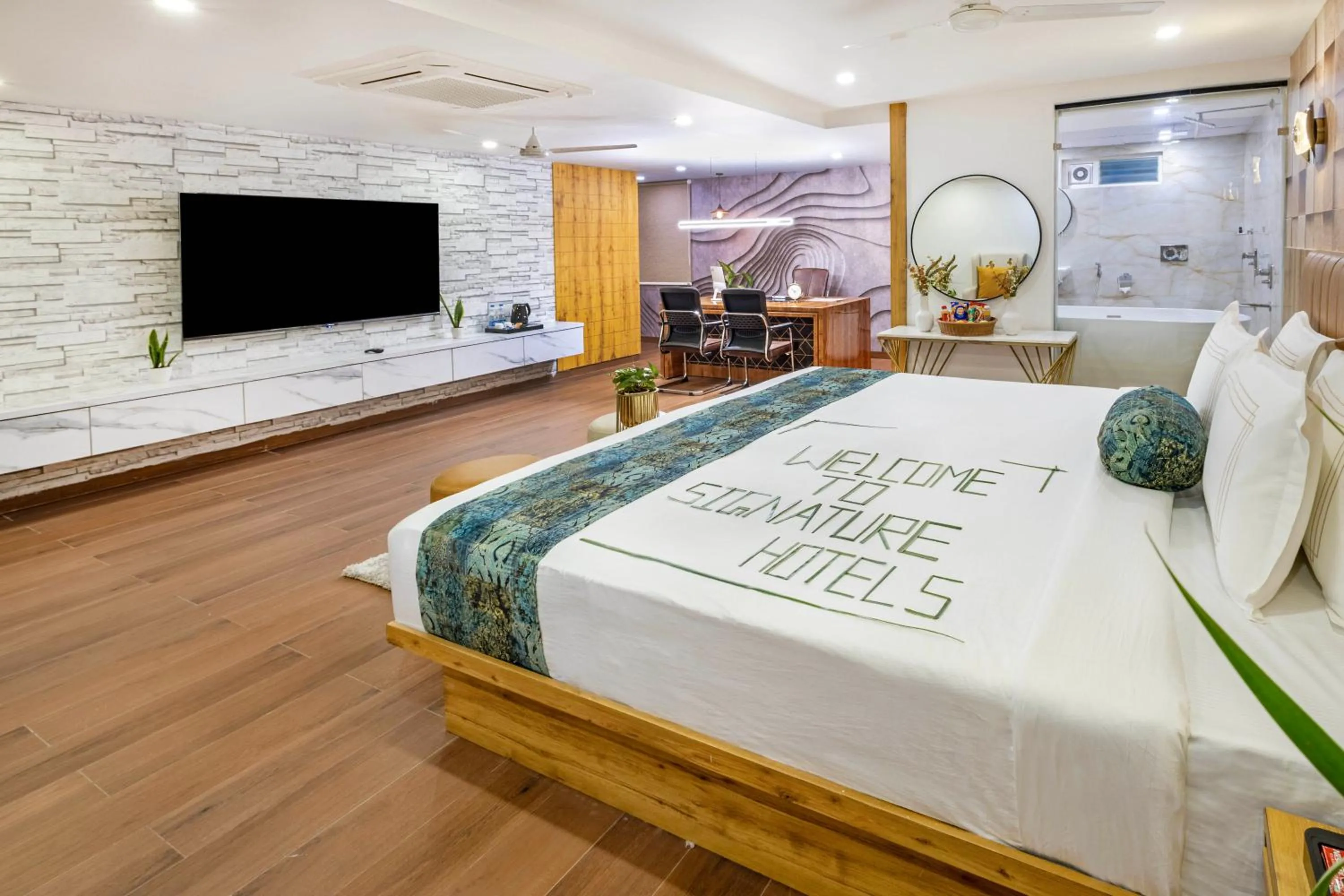Junior Suite - single occupancy in HOTEL SIGNATURE BANJARA HILLS Hyderabad