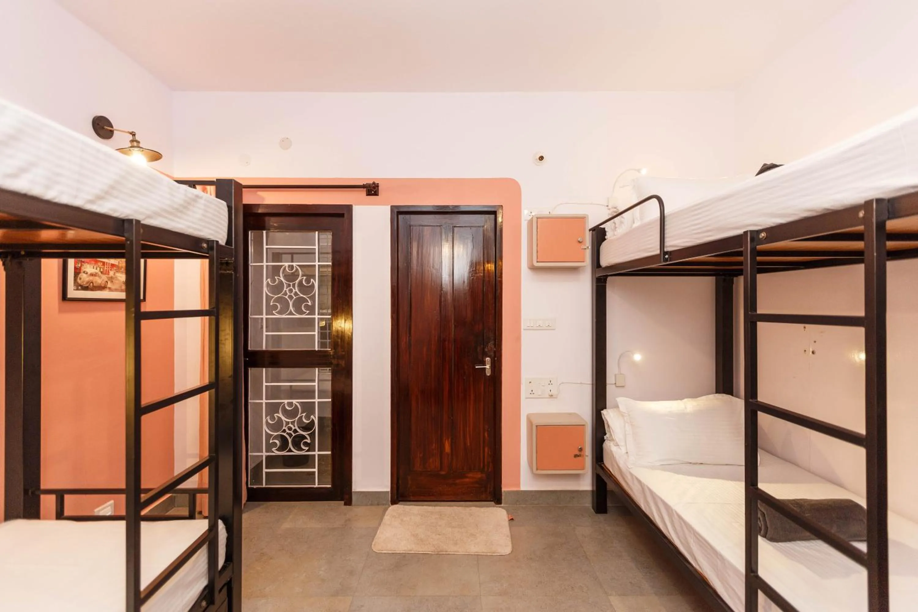 Bedroom, Bed in Locul Uptown - Near Bangalore Palace Grounds