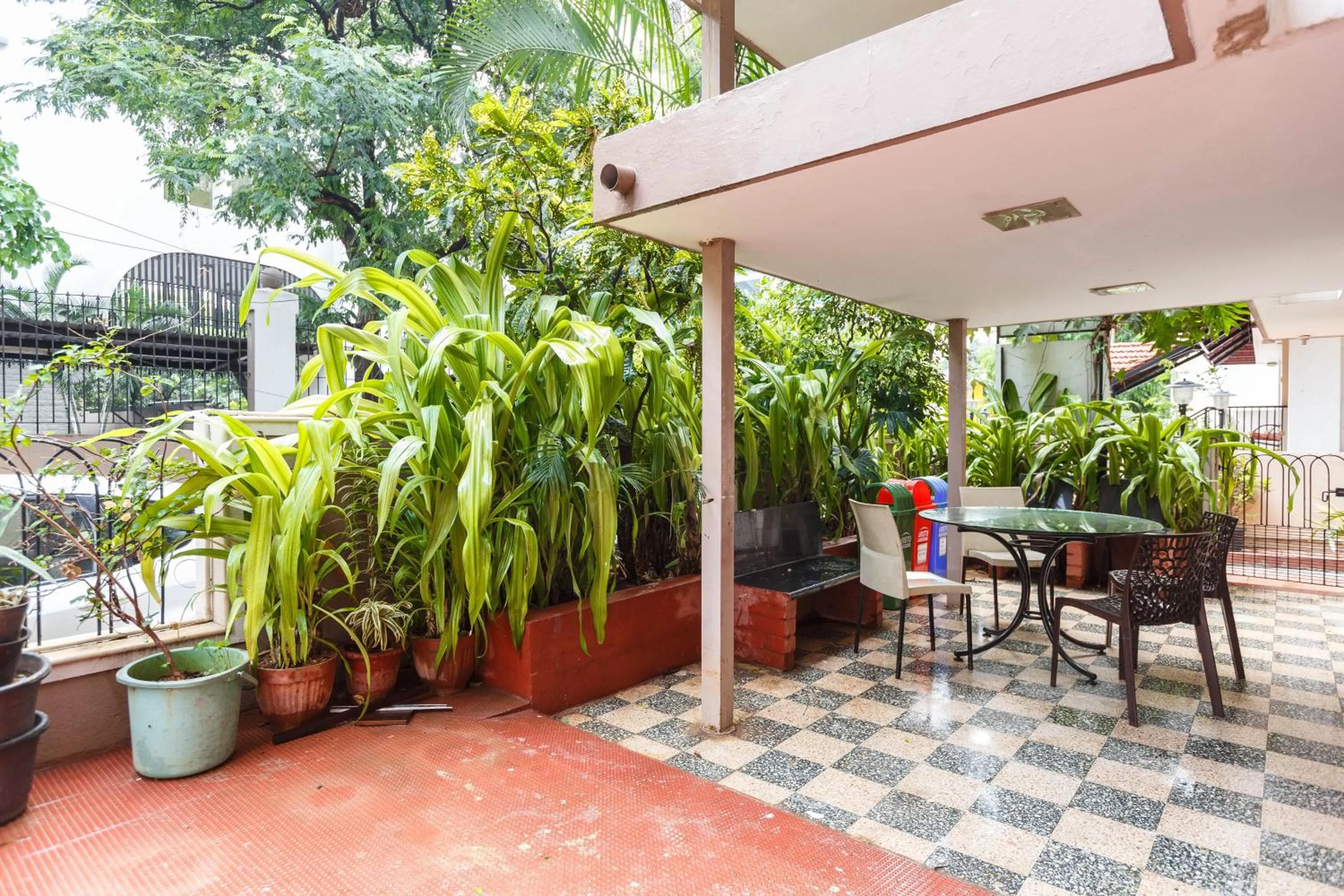 Garden in Locul Uptown - Near Bangalore Palace Grounds