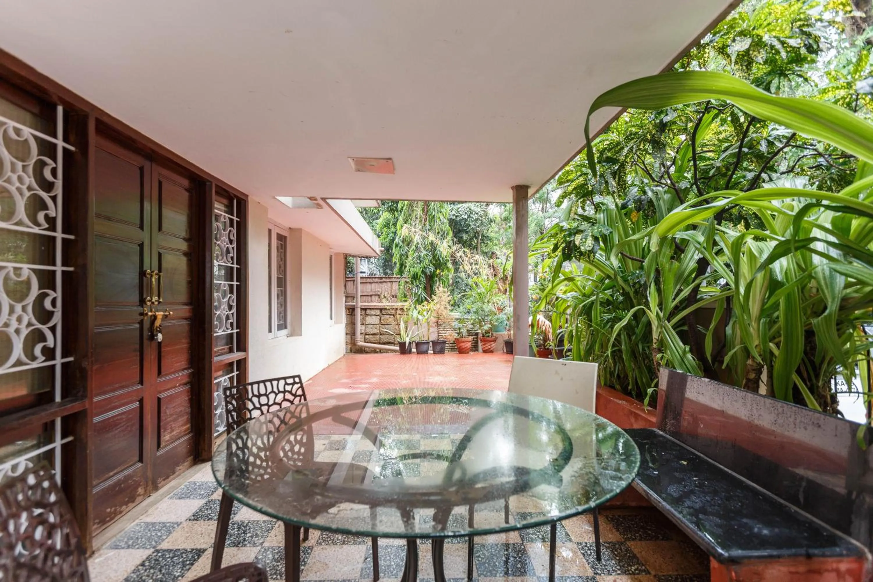 Garden in Locul Uptown - Near Bangalore Palace Grounds