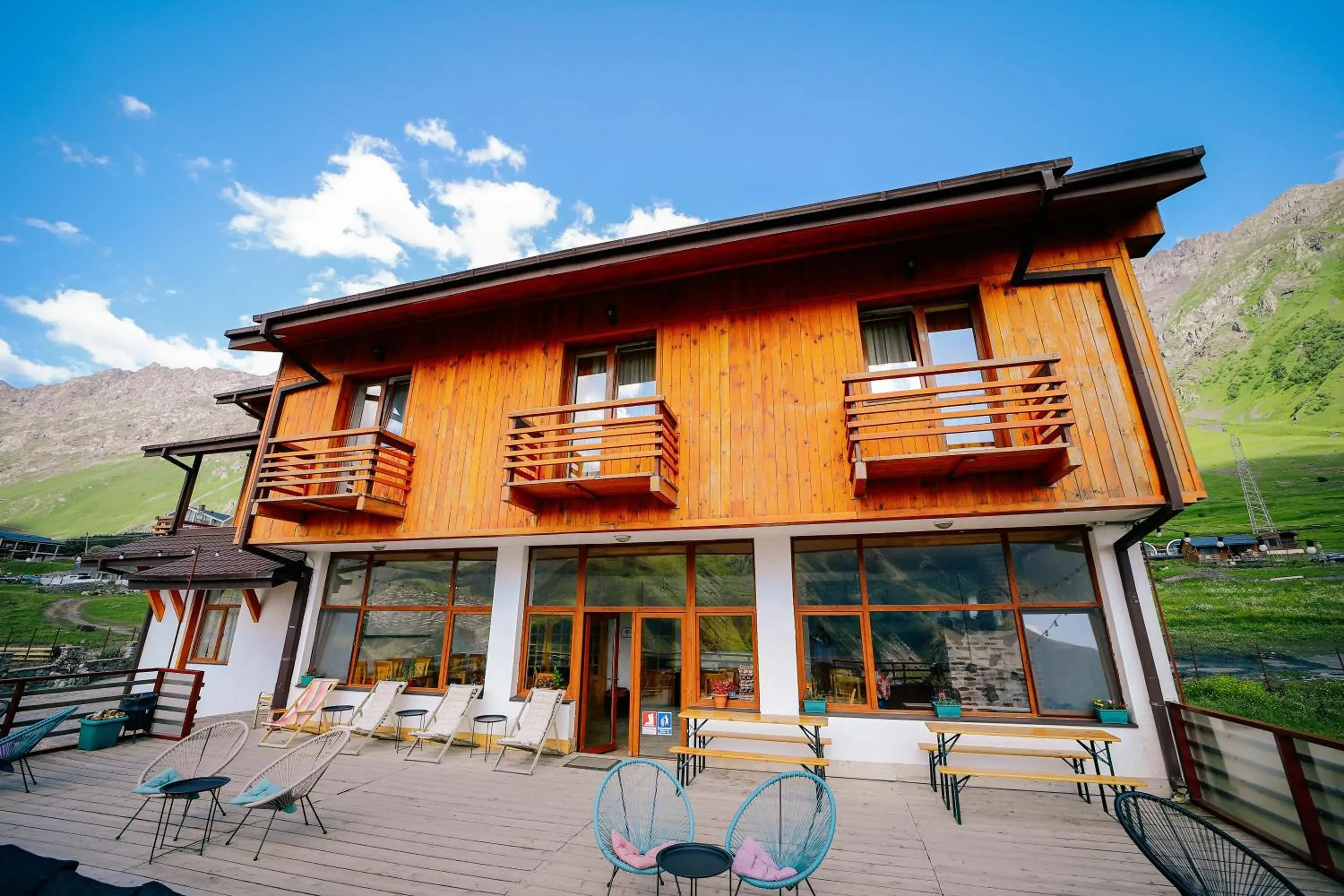 Alpenhaus Kazbegi Hotel & Restaurant Alpenhaus Kazbegi Hotel & Restaurant