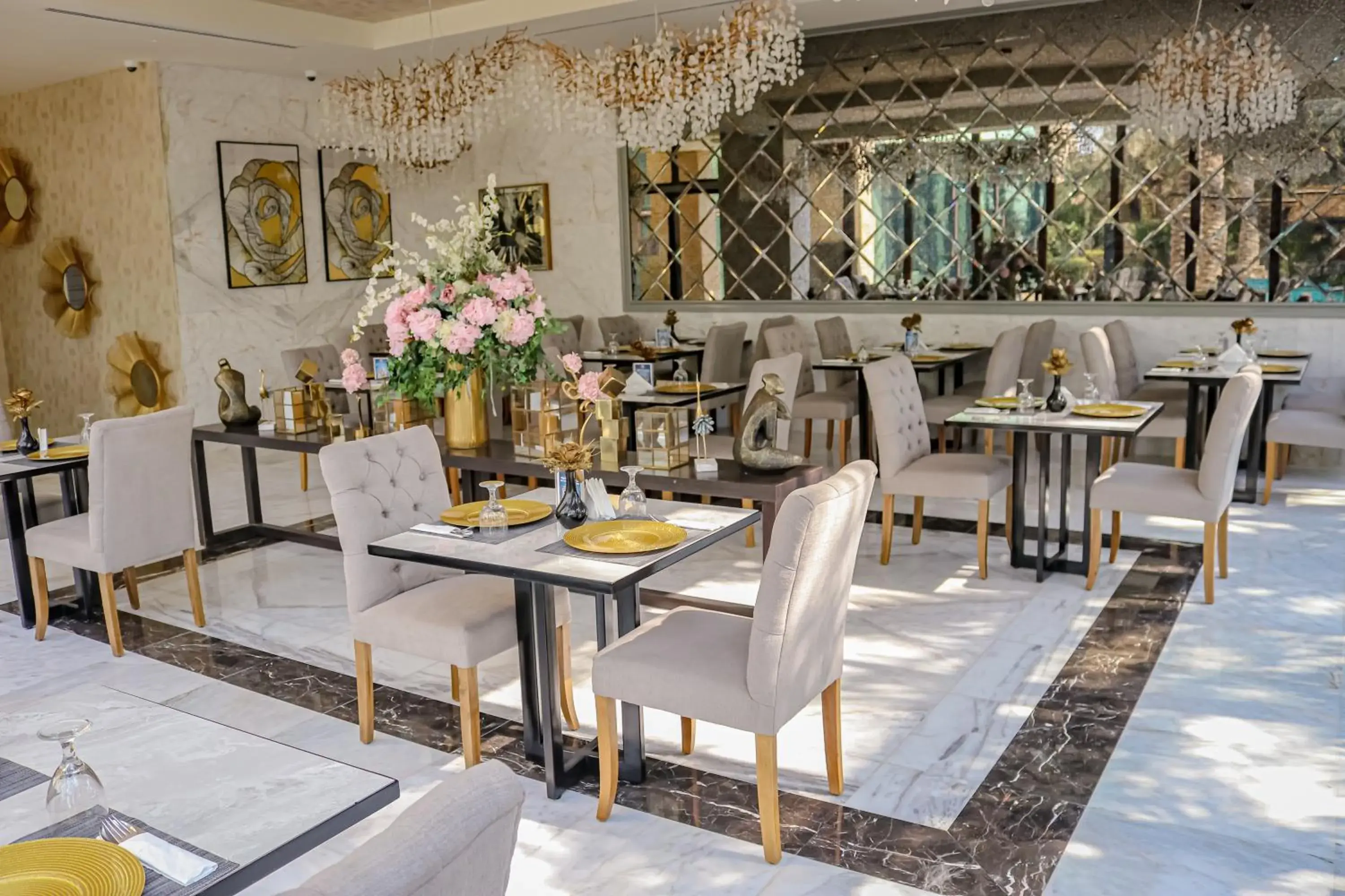 Restaurant/places to eat in Lagoona Beach Luxury Resort and Spa Restaurant/places to eat in Lagoona Beach Luxury Resort and Spa