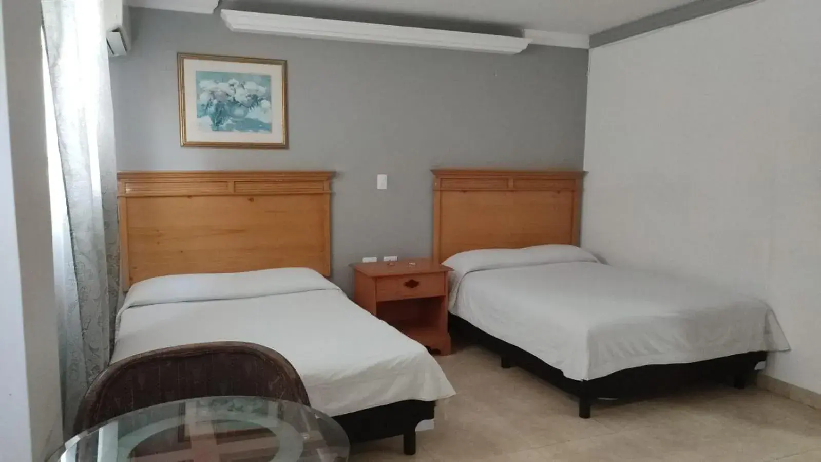 Twin Room in Hotel los coloniales de reynosa Twin Room in Hotel los coloniales de reynosa