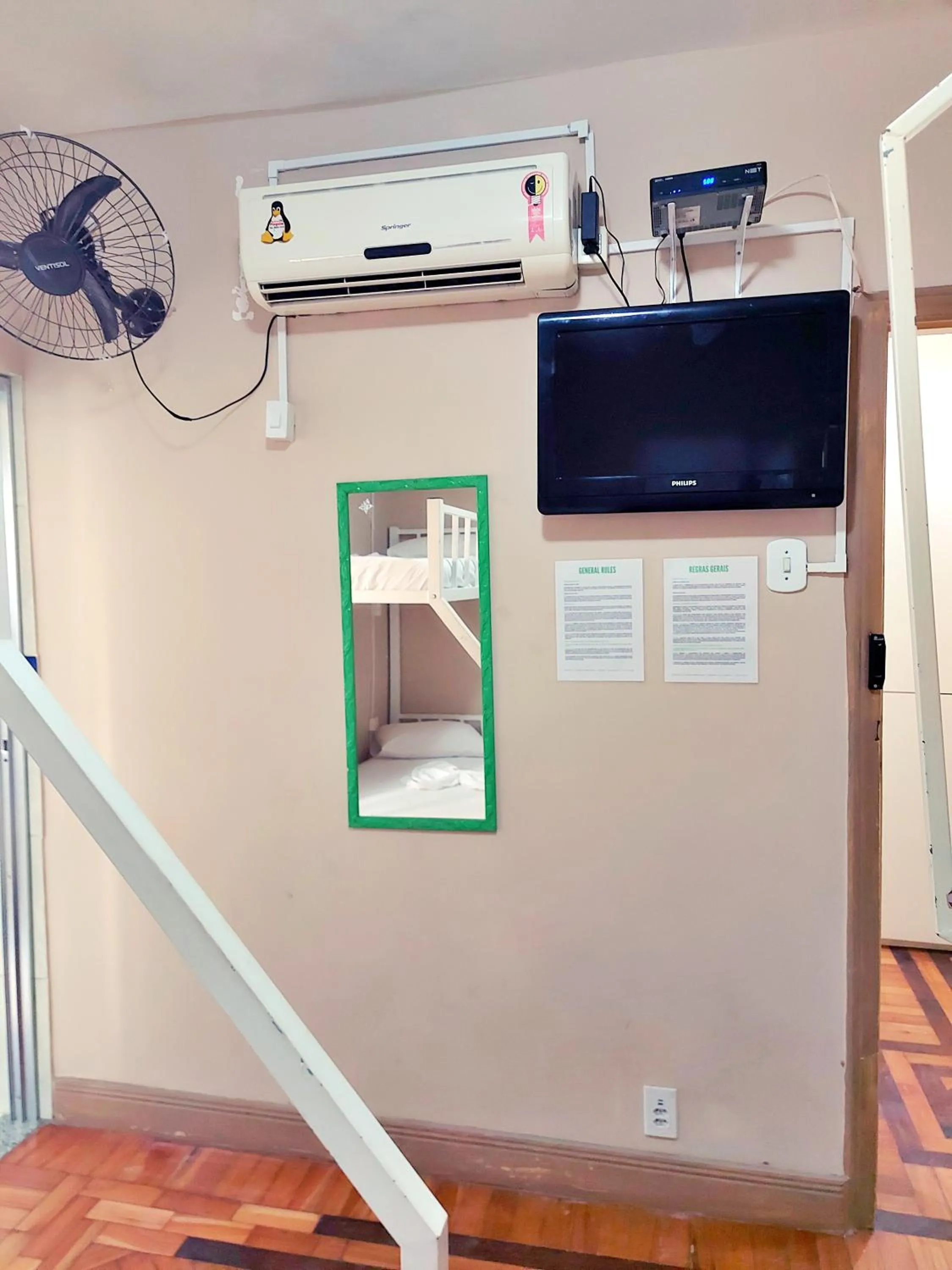 TV and multimedia in Solar Hostel Beach Copacabana