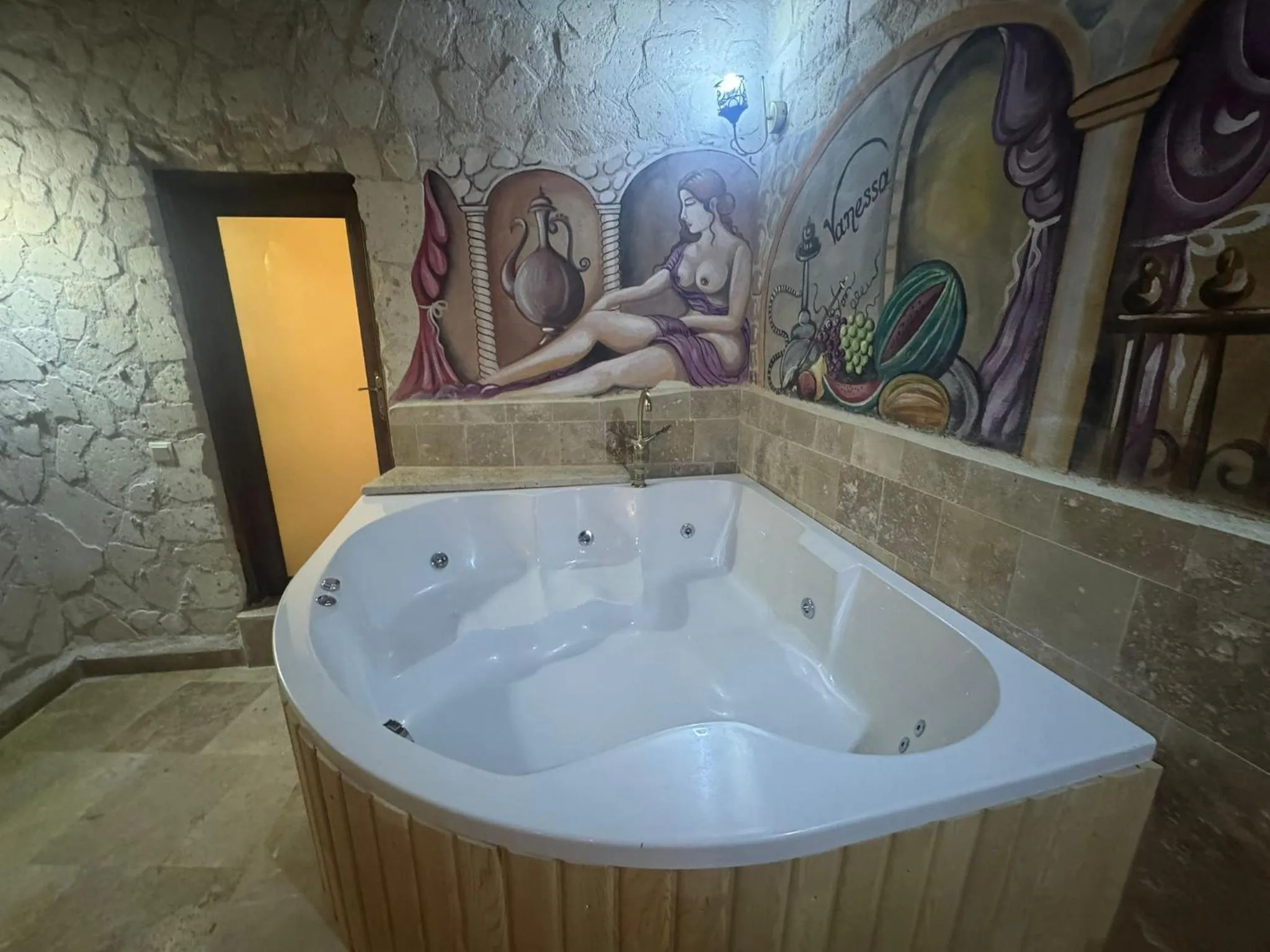 Bedroom in Vanessa Cave Hotel