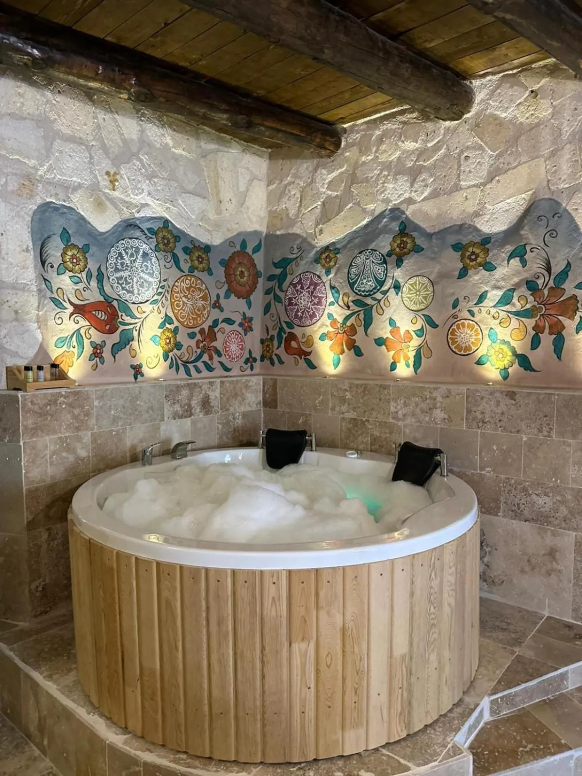 Bathroom in Vanessa Cave Hotel