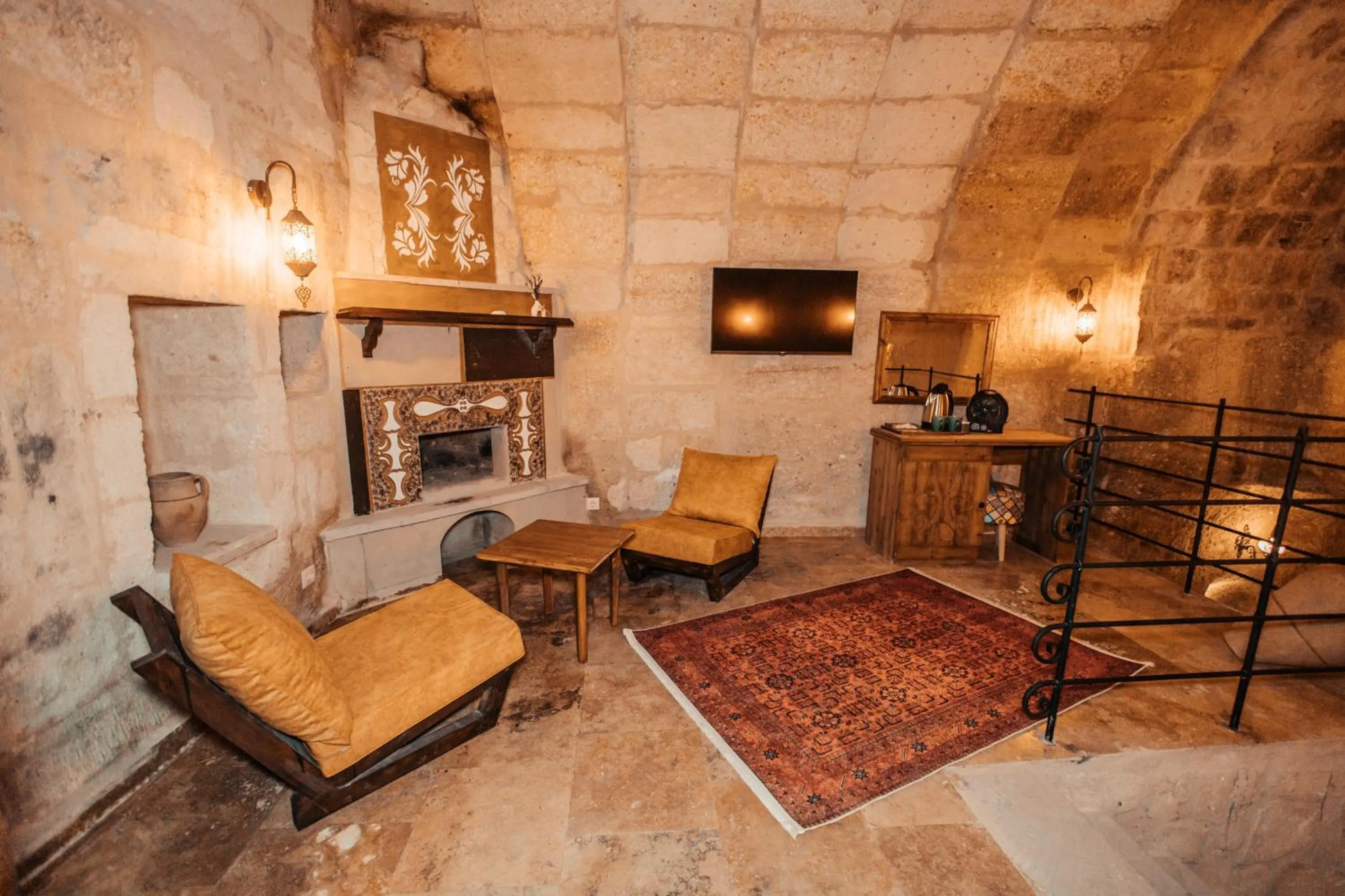Living room in Vanessa Cave Hotel