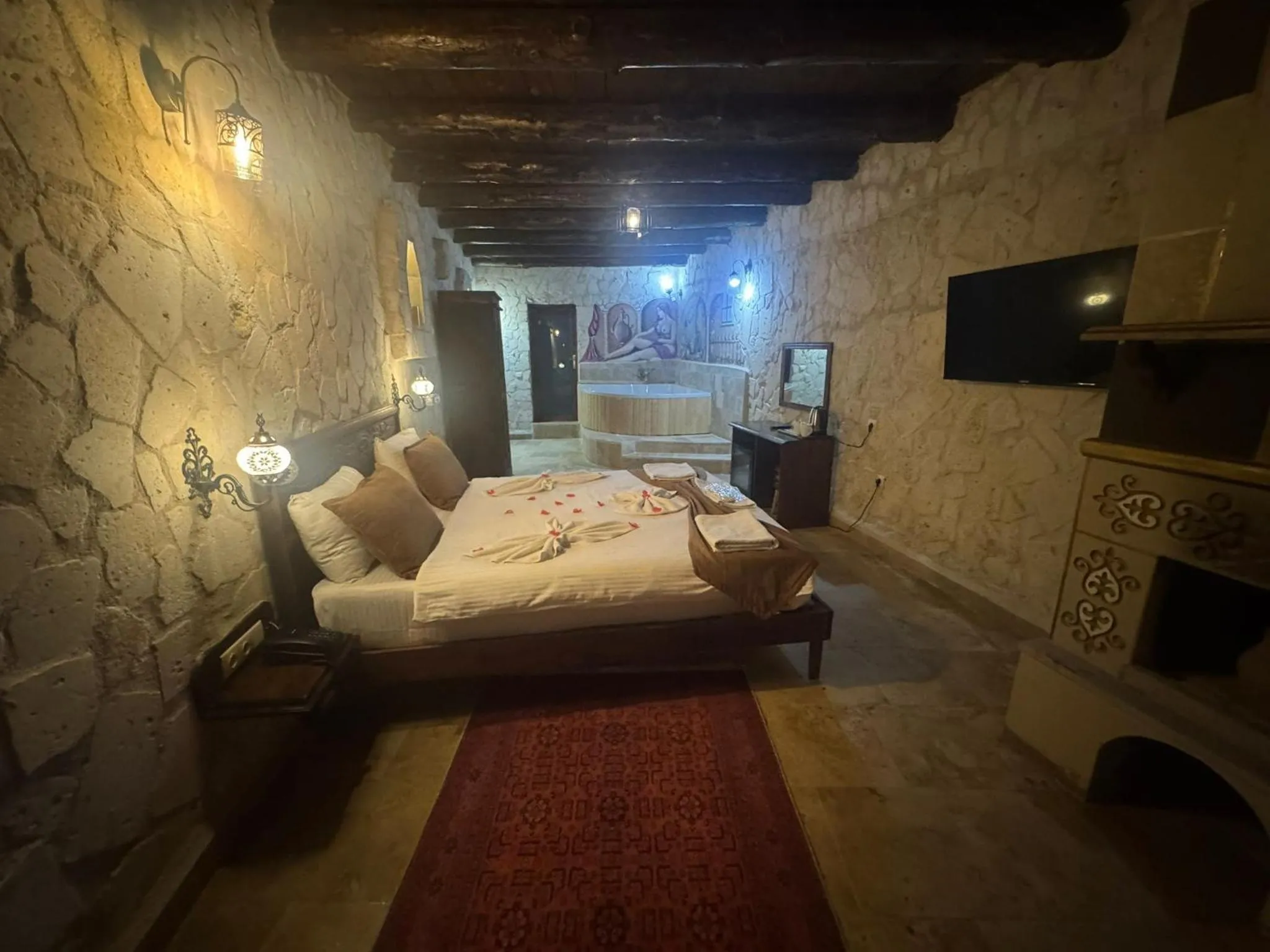 Bed in Vanessa Cave Hotel