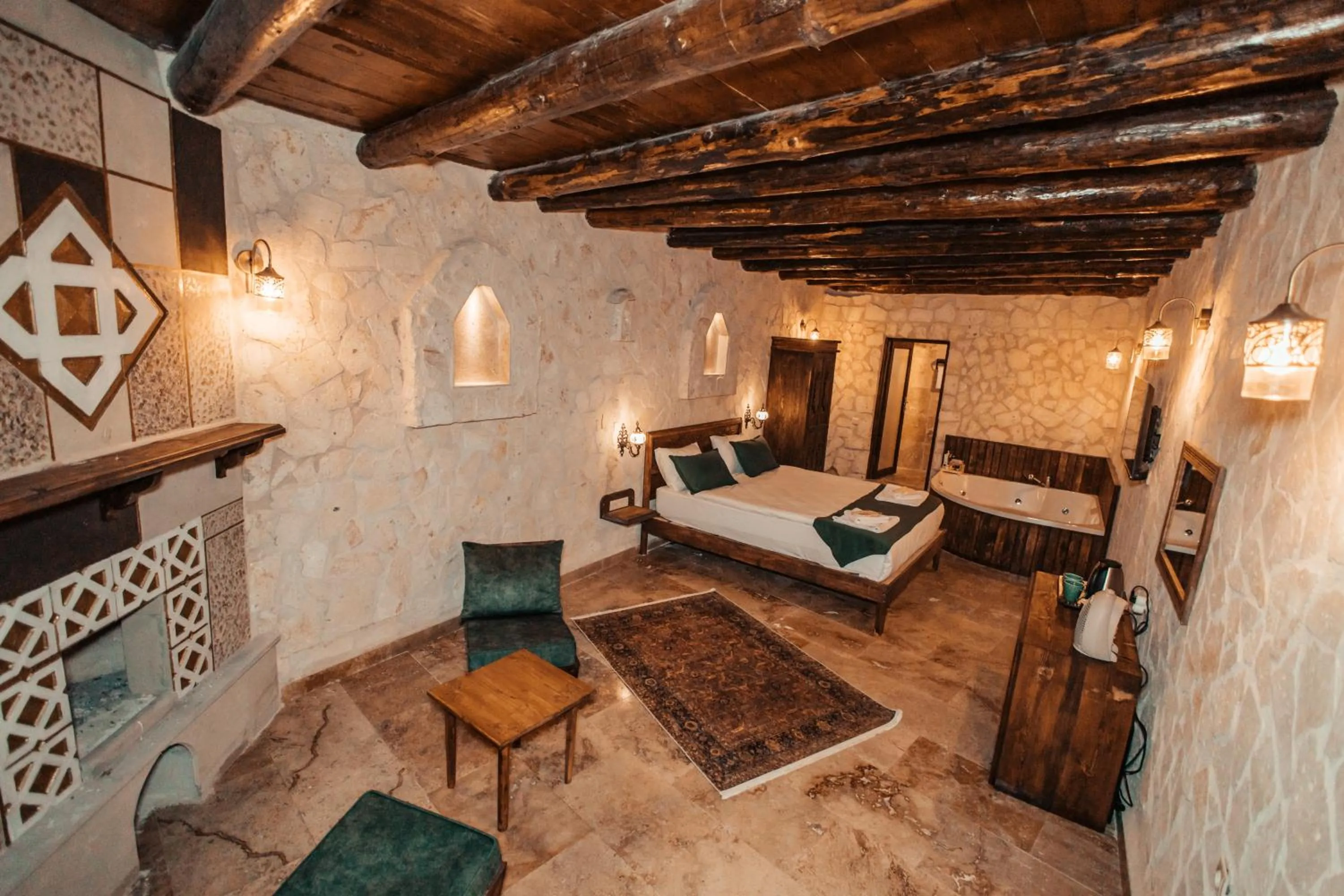 Bedroom, Bed in Vanessa Cave Hotel