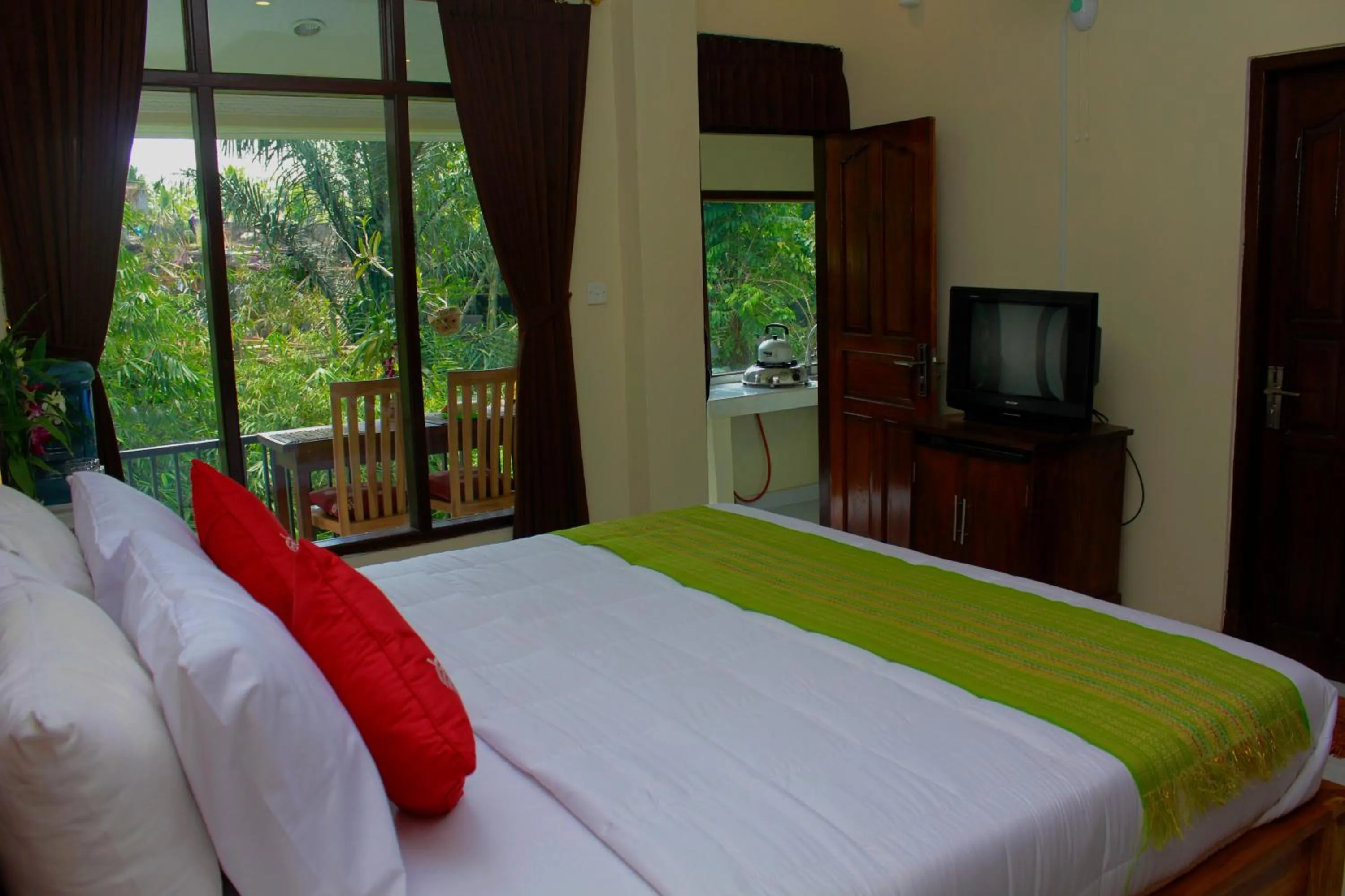 Bed in Manwarsa Guest House