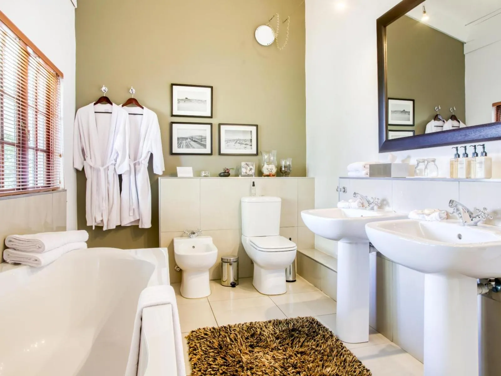 Deluxe Garden Room with Kitchenette in The Residence Boutique Hotel
