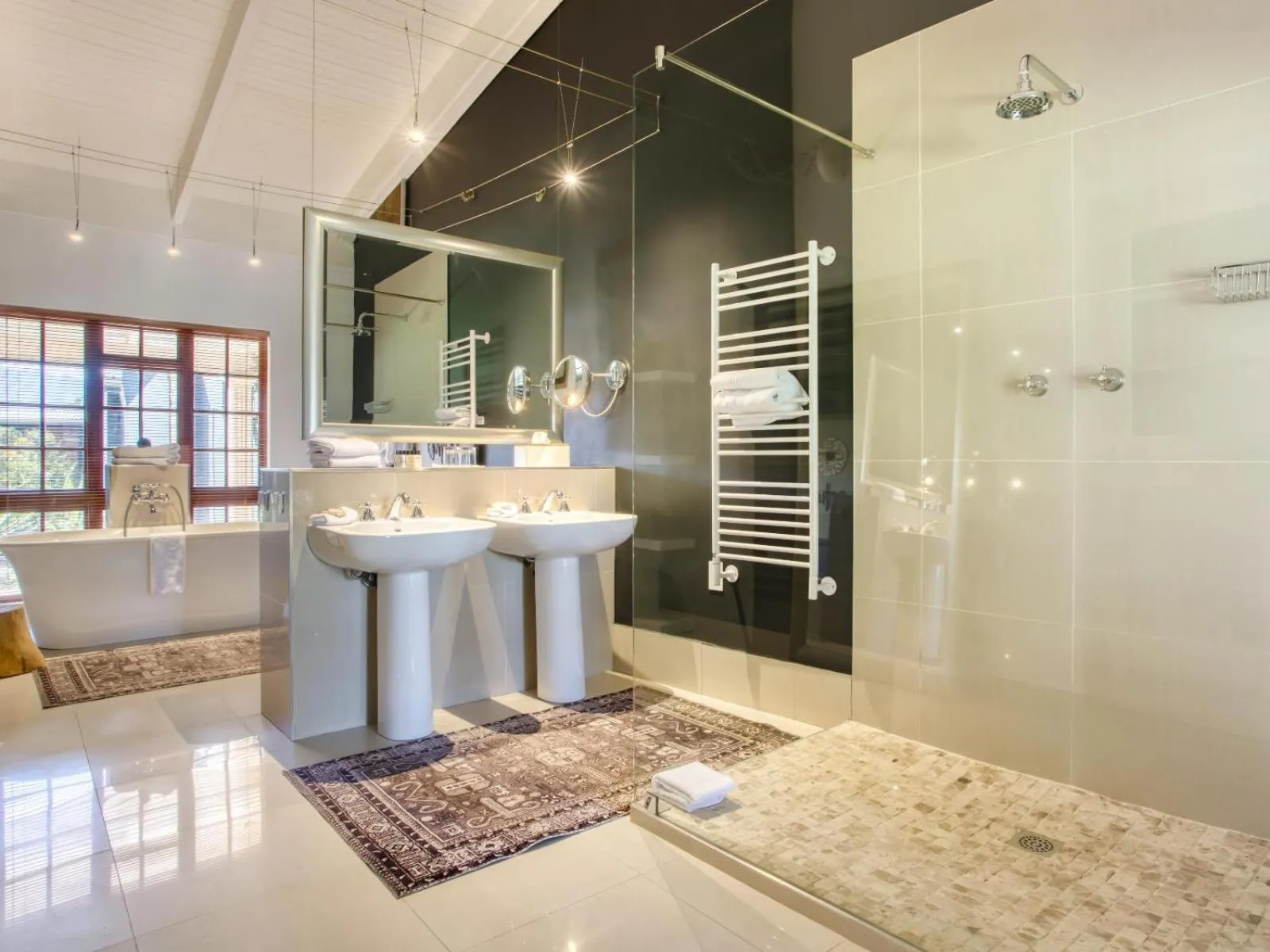Premium King Suite - single occupancy in The Residence Boutique Hotel