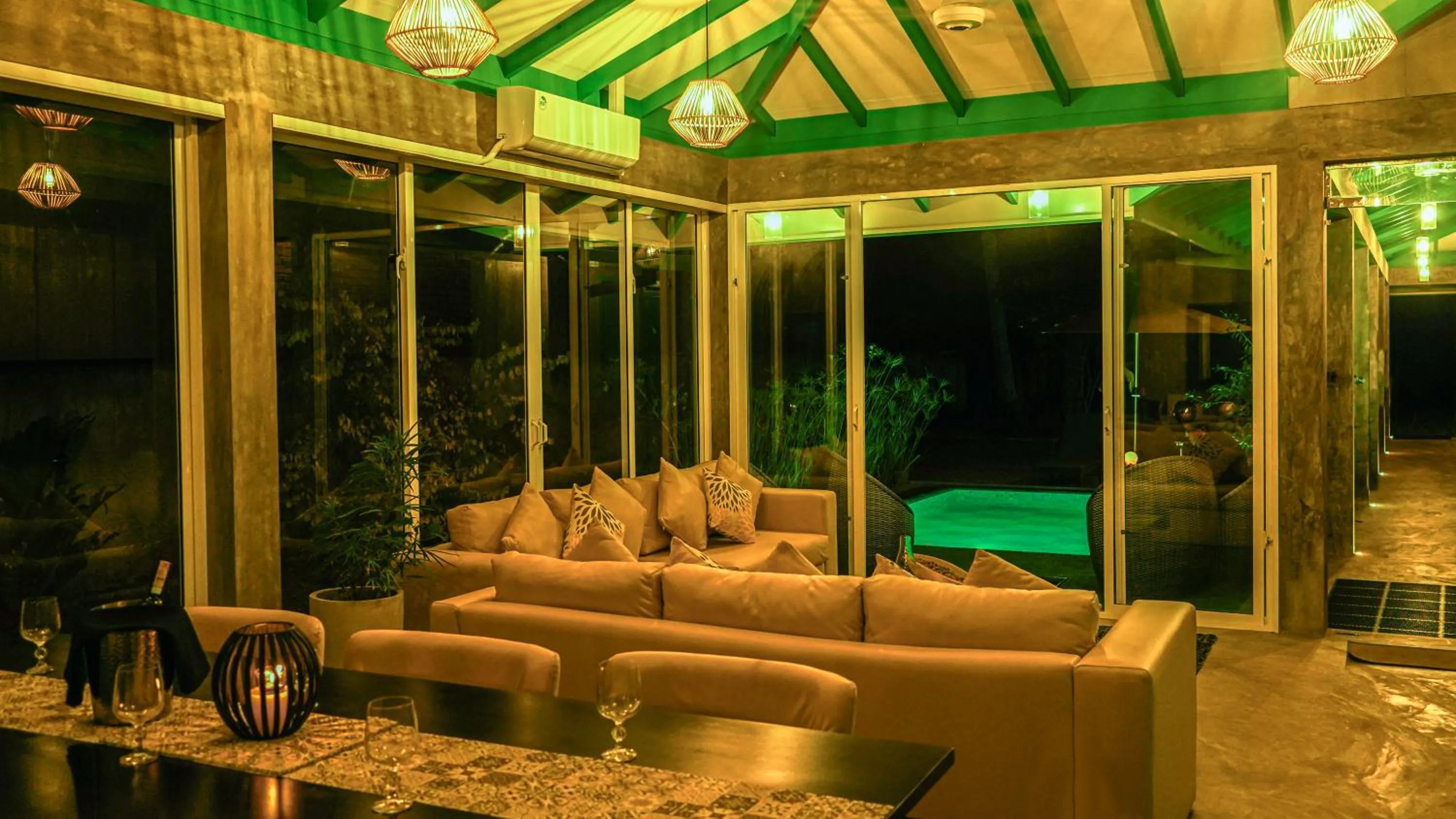 Living room in Villa Blue Monk - Thema Collection