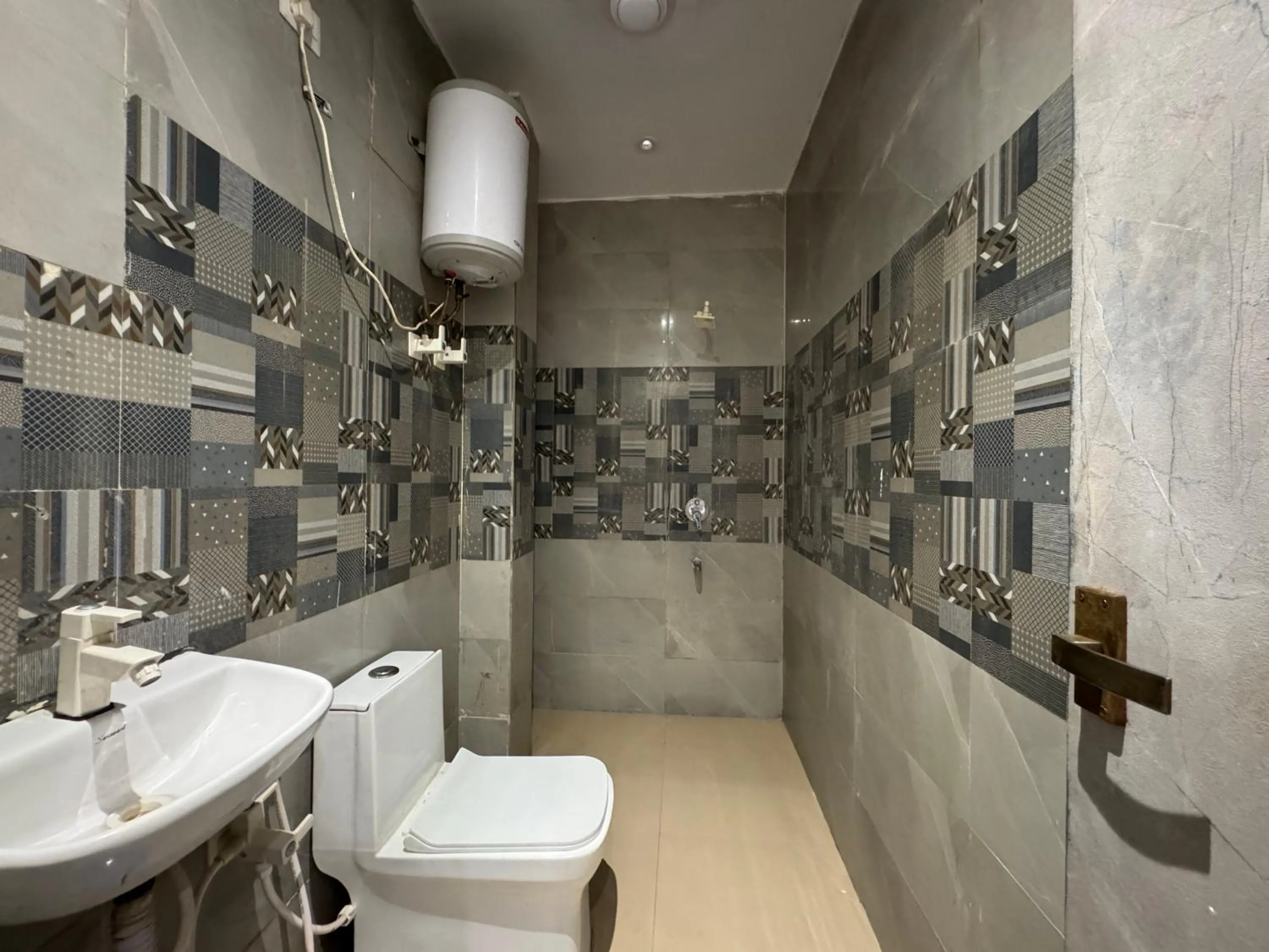 Hotel Vrinda Orchid Inn