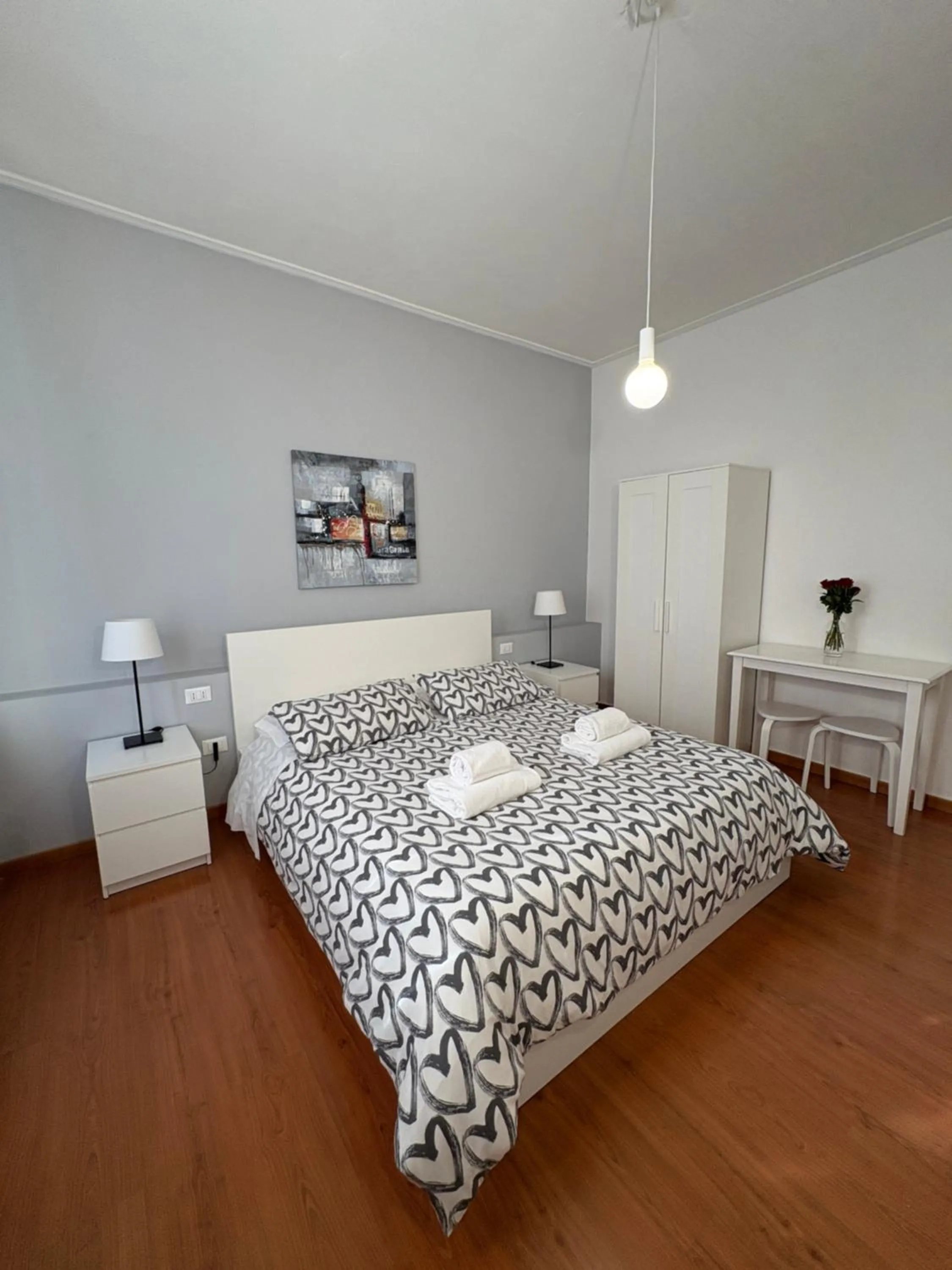 Bed in Delle Rose Rooms - Le Arche Verona
