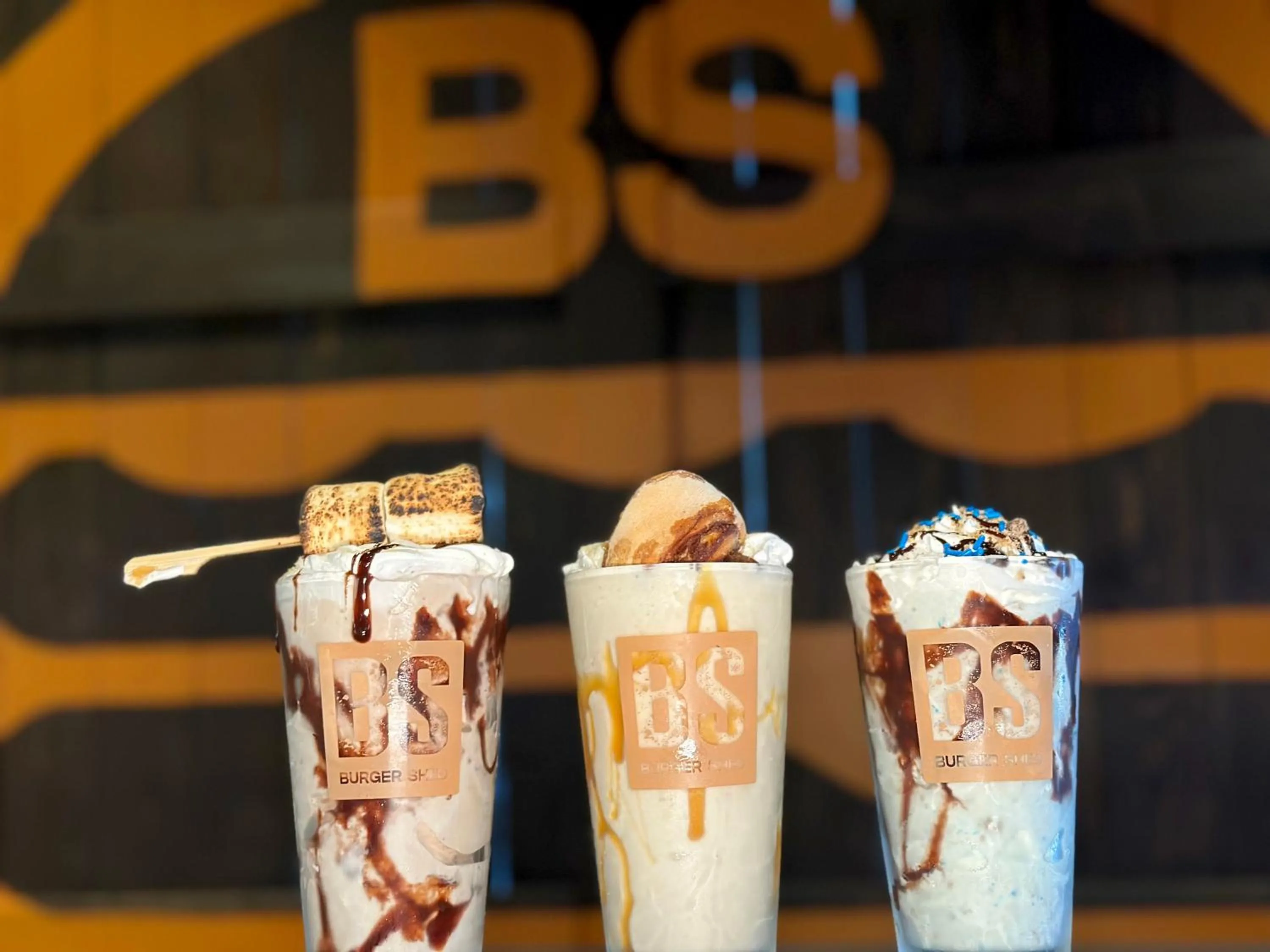 Restaurant/places to eat in Embassy Suites by Hilton Kansas City Olathe