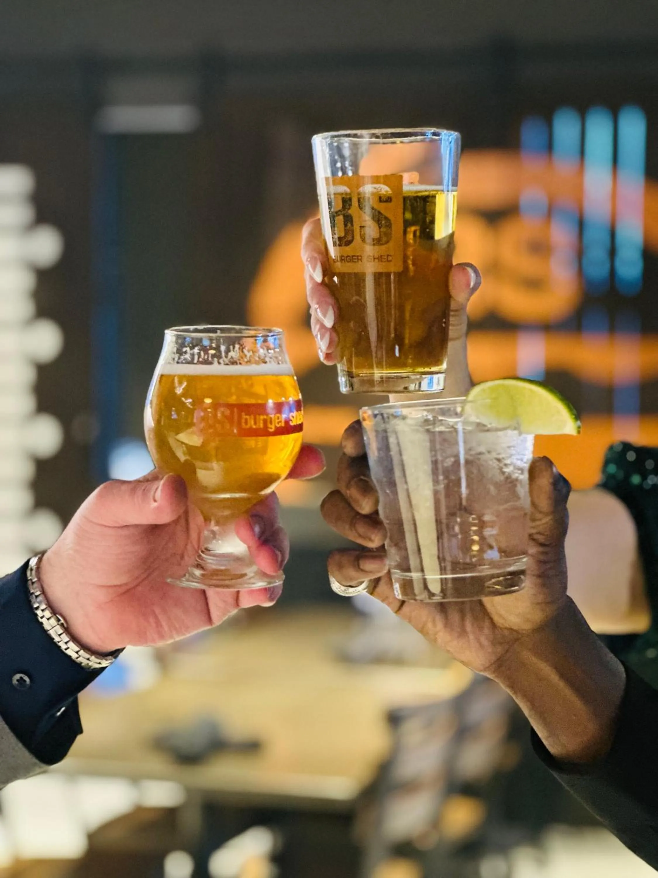 Restaurant/places to eat in Embassy Suites by Hilton Kansas City Olathe