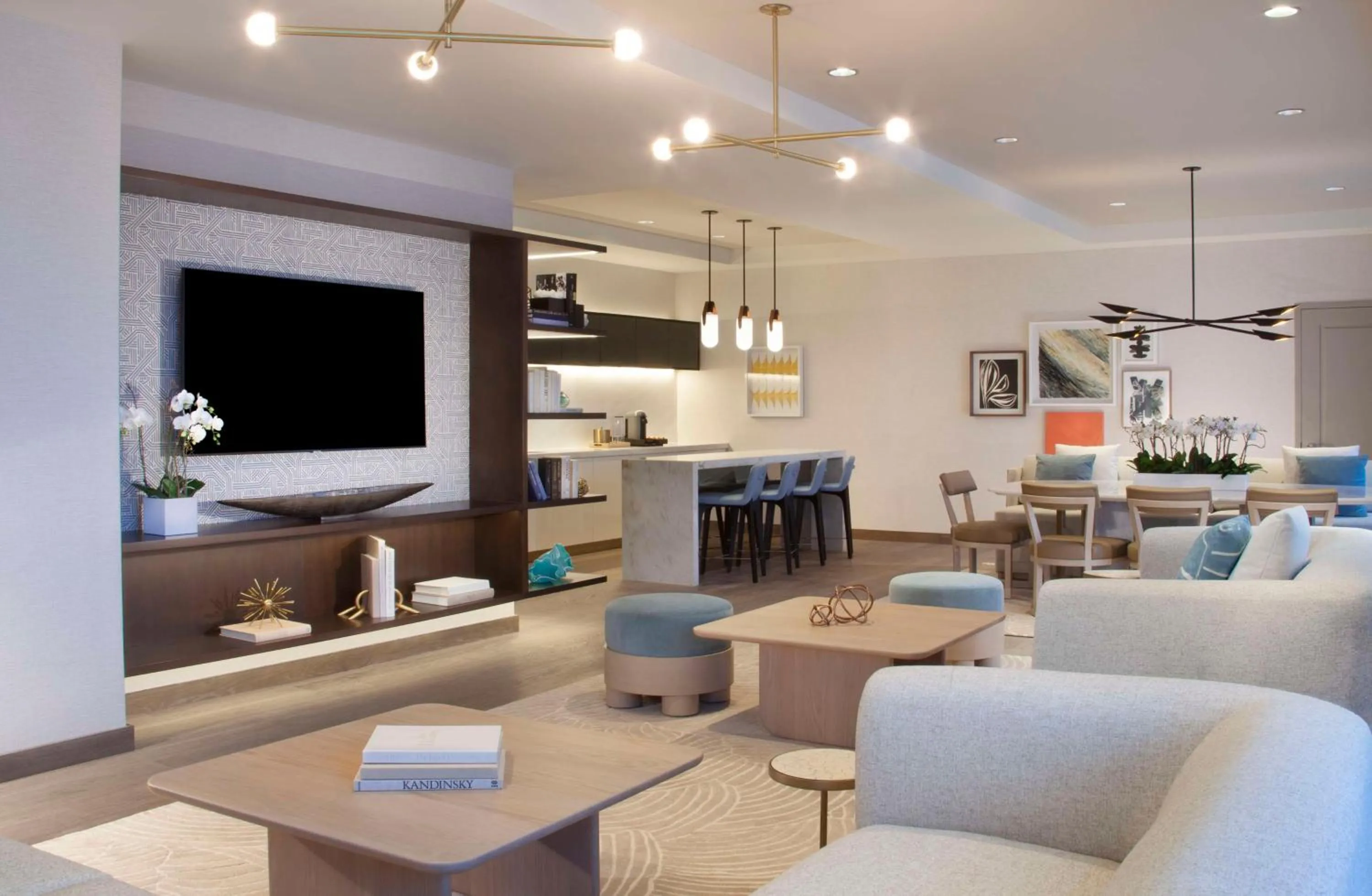 Living room in Hilton West Palm Beach