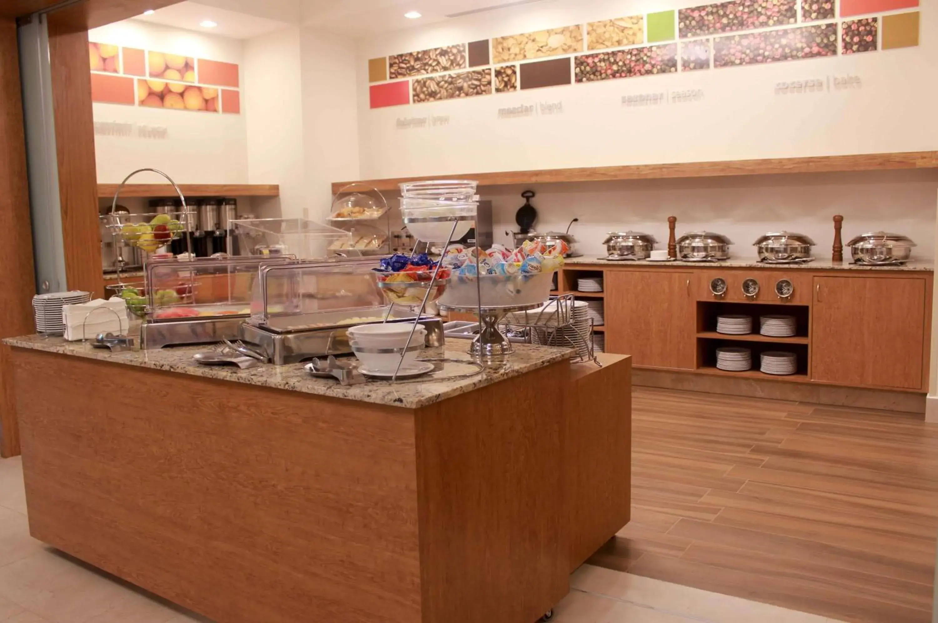 Restaurant/places to eat in Hampton Inn by Hilton Merida Restaurant/places to eat in Hampton Inn by Hilton Merida