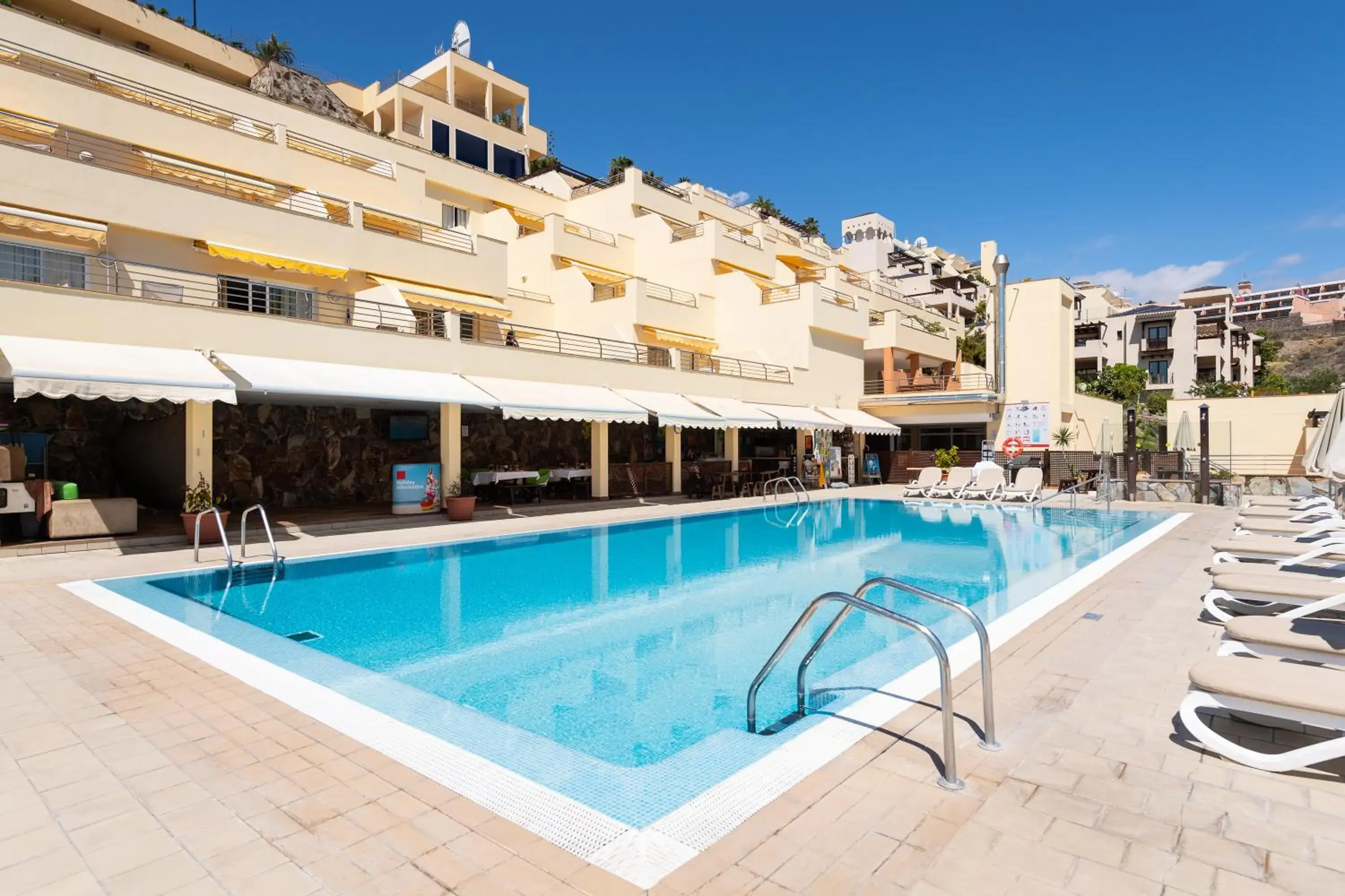 Property building in Holiday Club Sol Amadores Property building in Holiday Club Sol Amadores