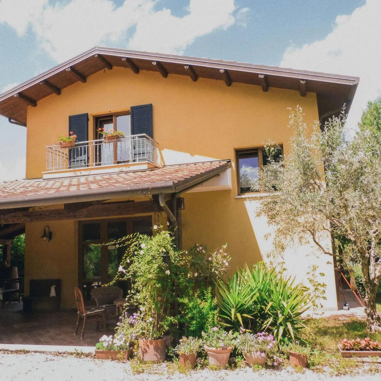 Facade/entrance in Pian del Pigro