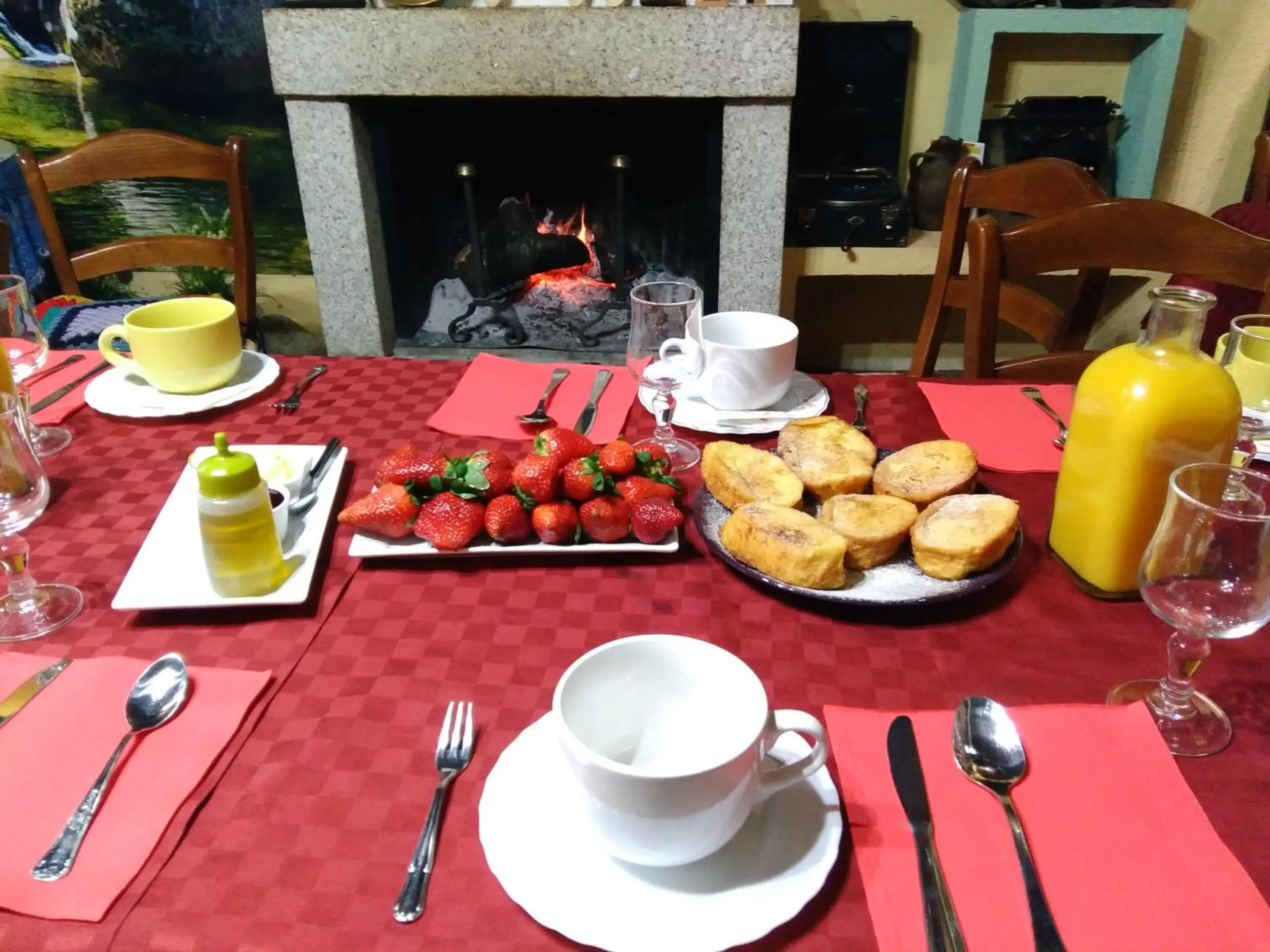 Breakfast in Antigua Posada, Valle del Jerte
