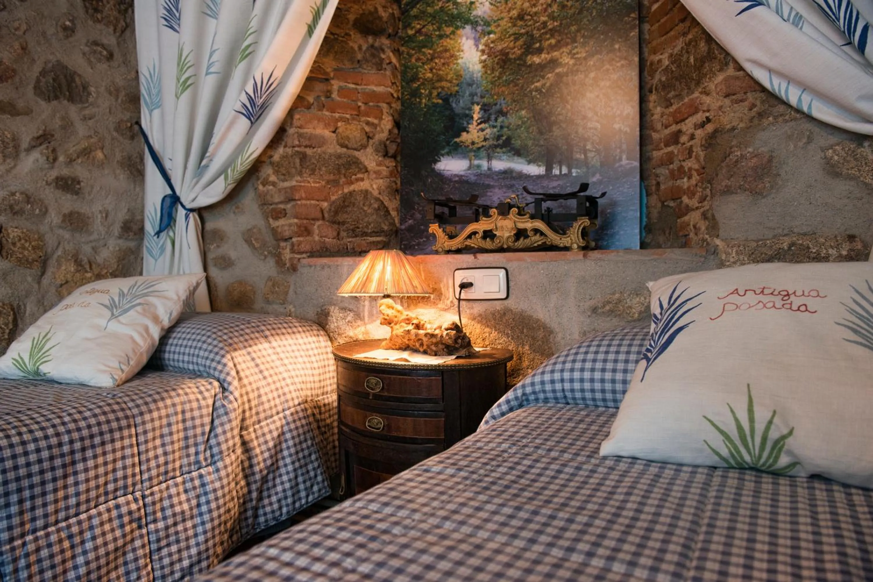 Decorative detail in Antigua Posada, Valle del Jerte