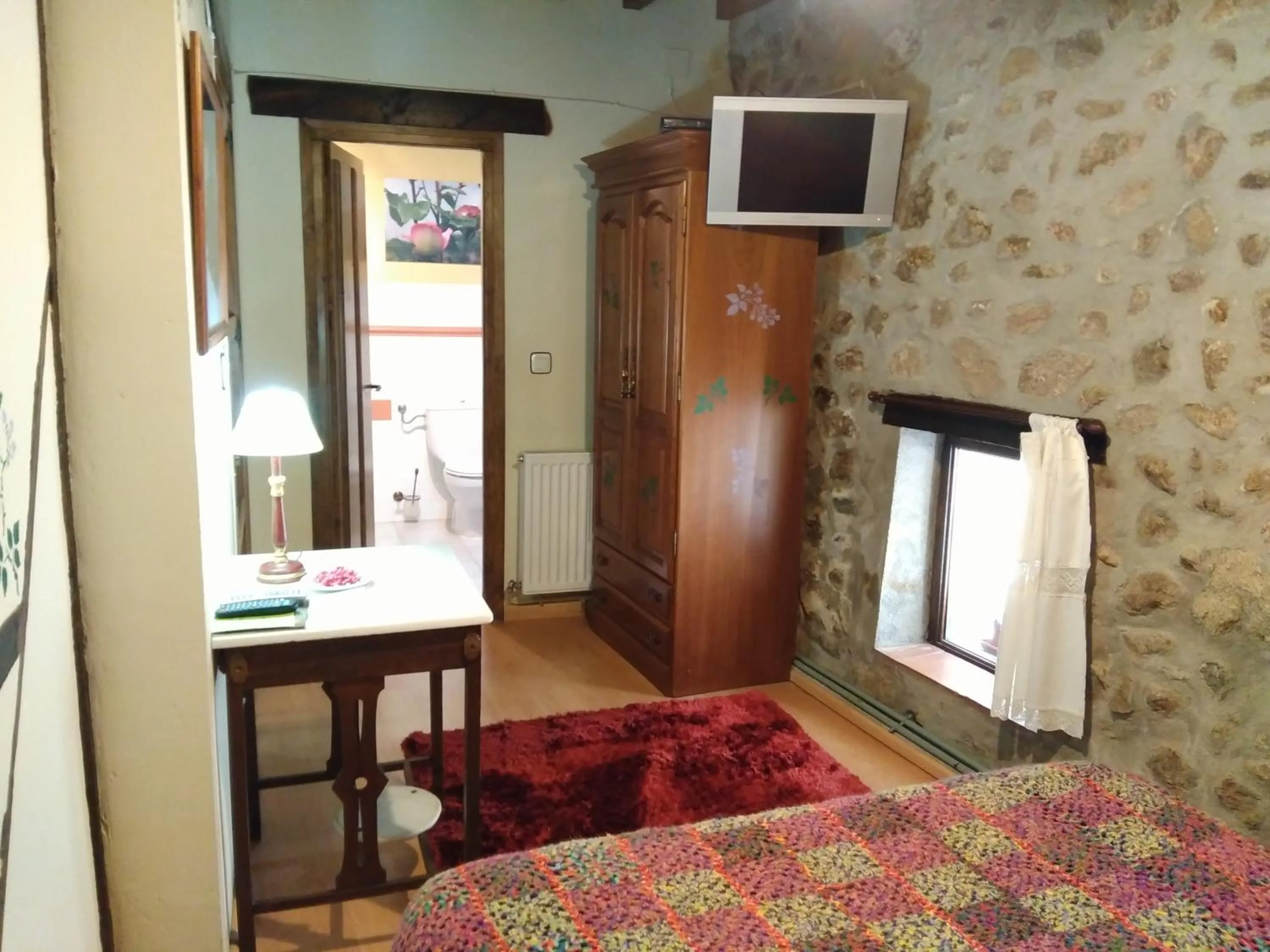Photo of the whole room, Bed in Antigua Posada, Valle del Jerte