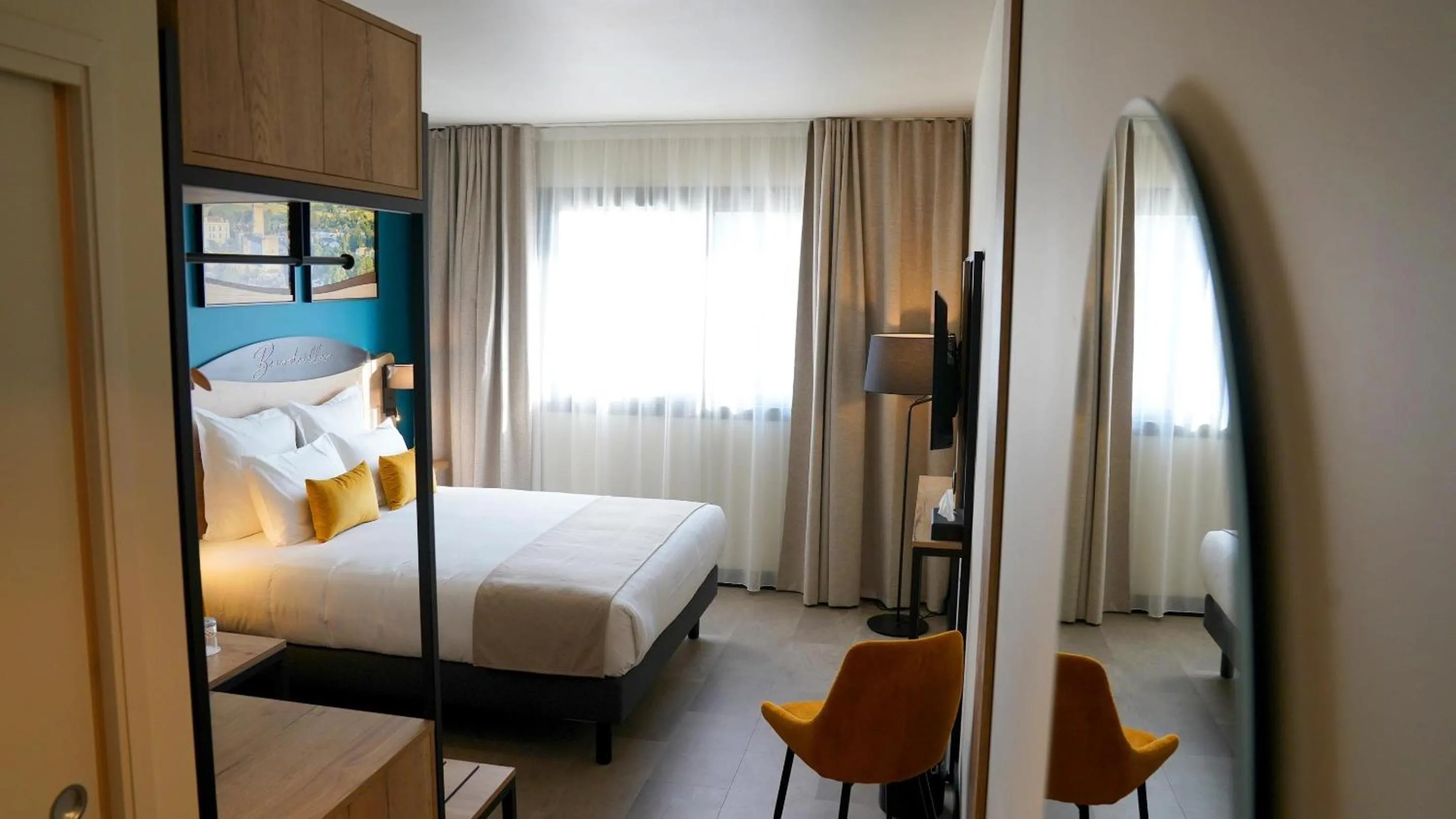 Standard Queen Room - Non-Smoking in Hôtel OstOria Périgueux, BW Signature Collection