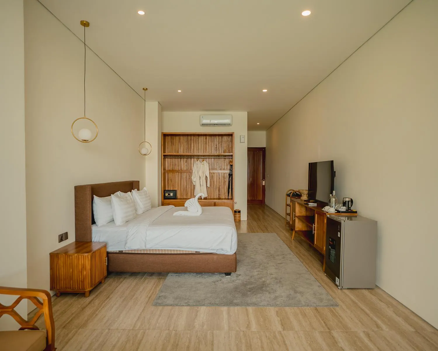 Suite in Tribhuwana Padma Lake Resort